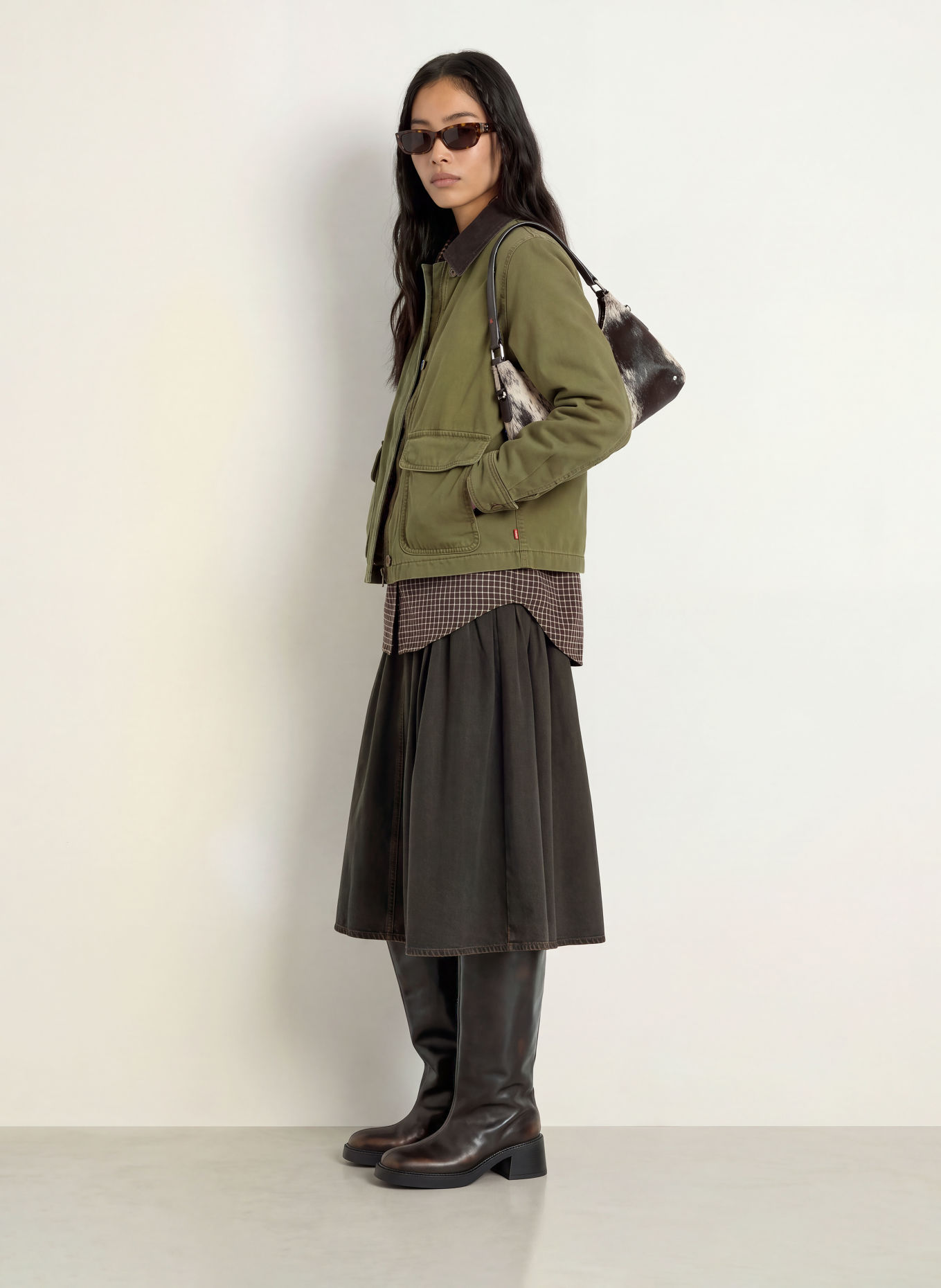 Levi's® Surveste BREE CROPPED CHORE: OLIVE / MARRON FONCÉ