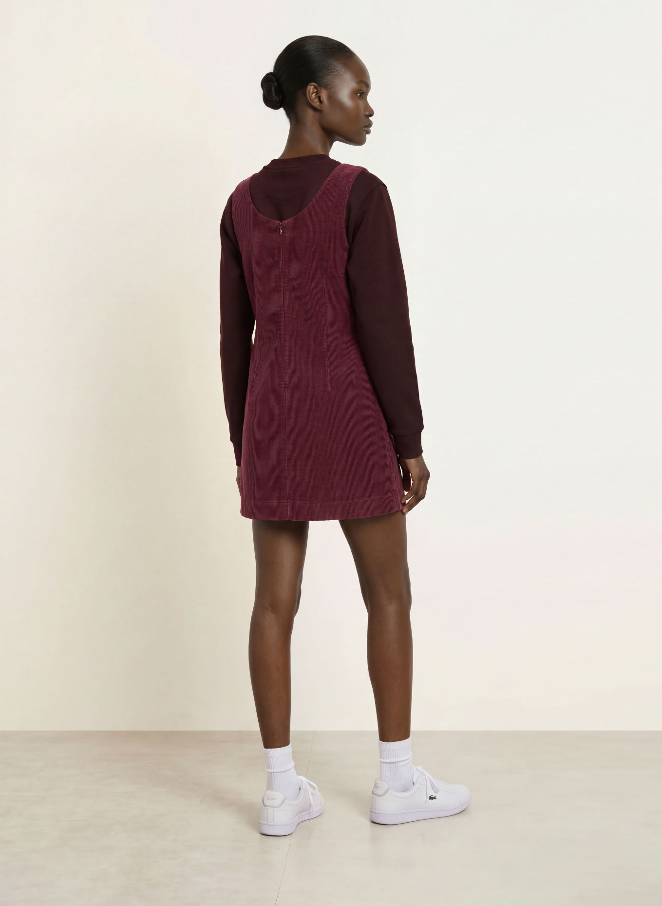 LACOSTE Corduroyjurk: DONKERROOD