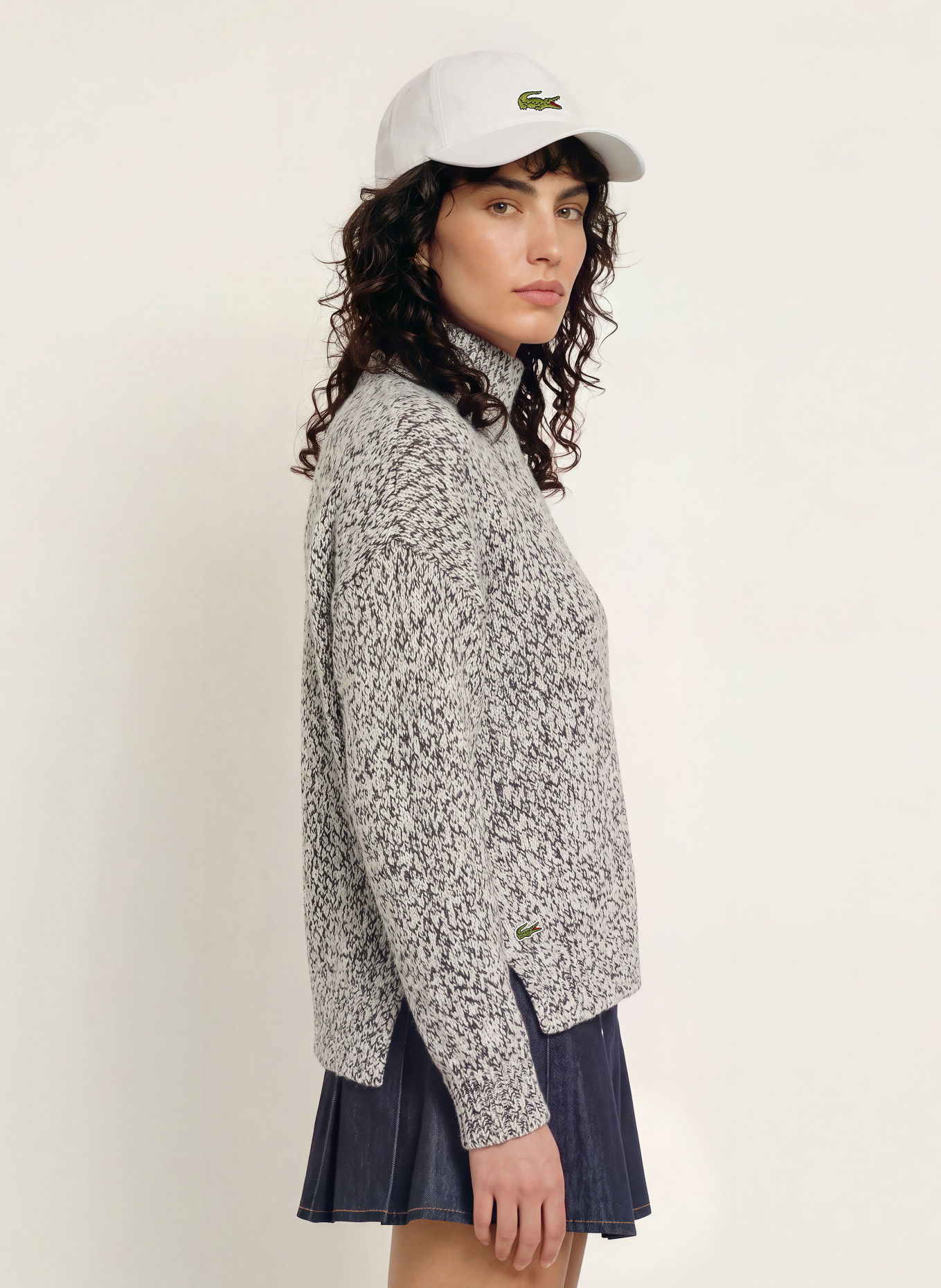 LACOSTE Sweater: WHITE / BLACK