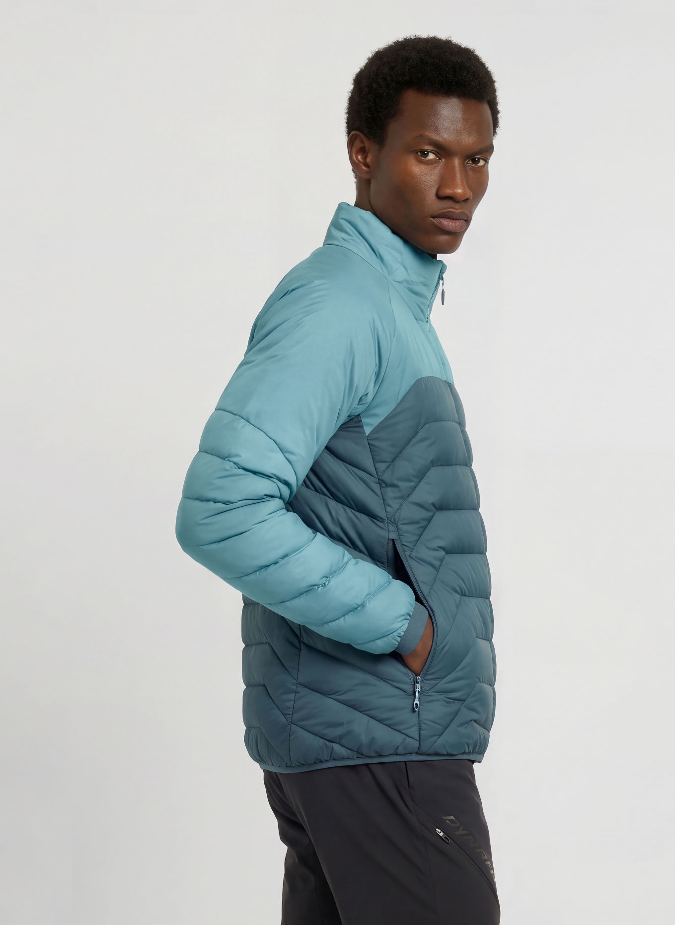DYNAFIT RADICAL Quilted Jacket: LIGHT BLUE / TEAL