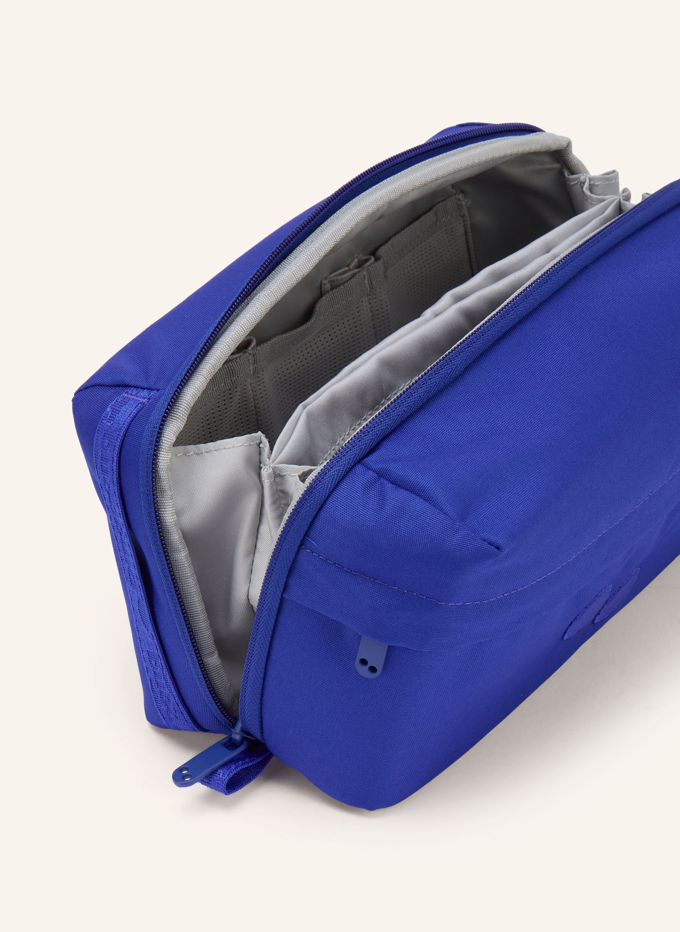 pinqponq Toiletry bag: BLUE