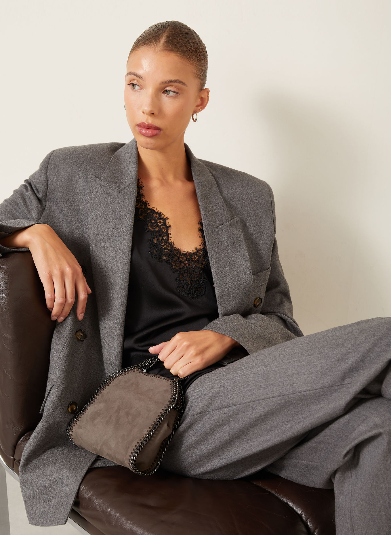 STELLA McCARTNEY Kabelka přes rameno FALABELLA TINY: ČERNOŠEDÁ / ČERNÁ