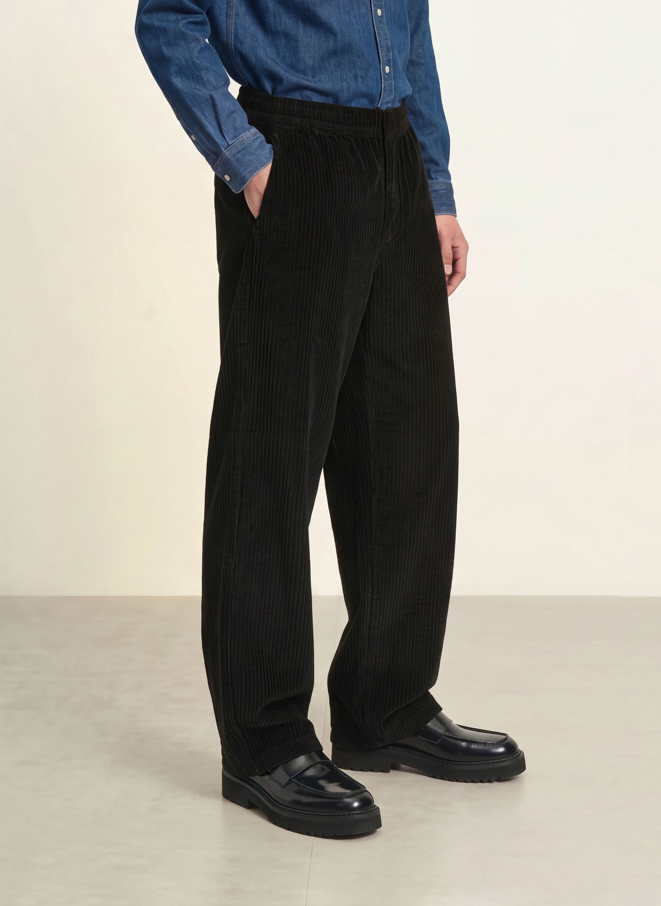 LACOSTE Relaxed-Fit Cord Pants: BLACK