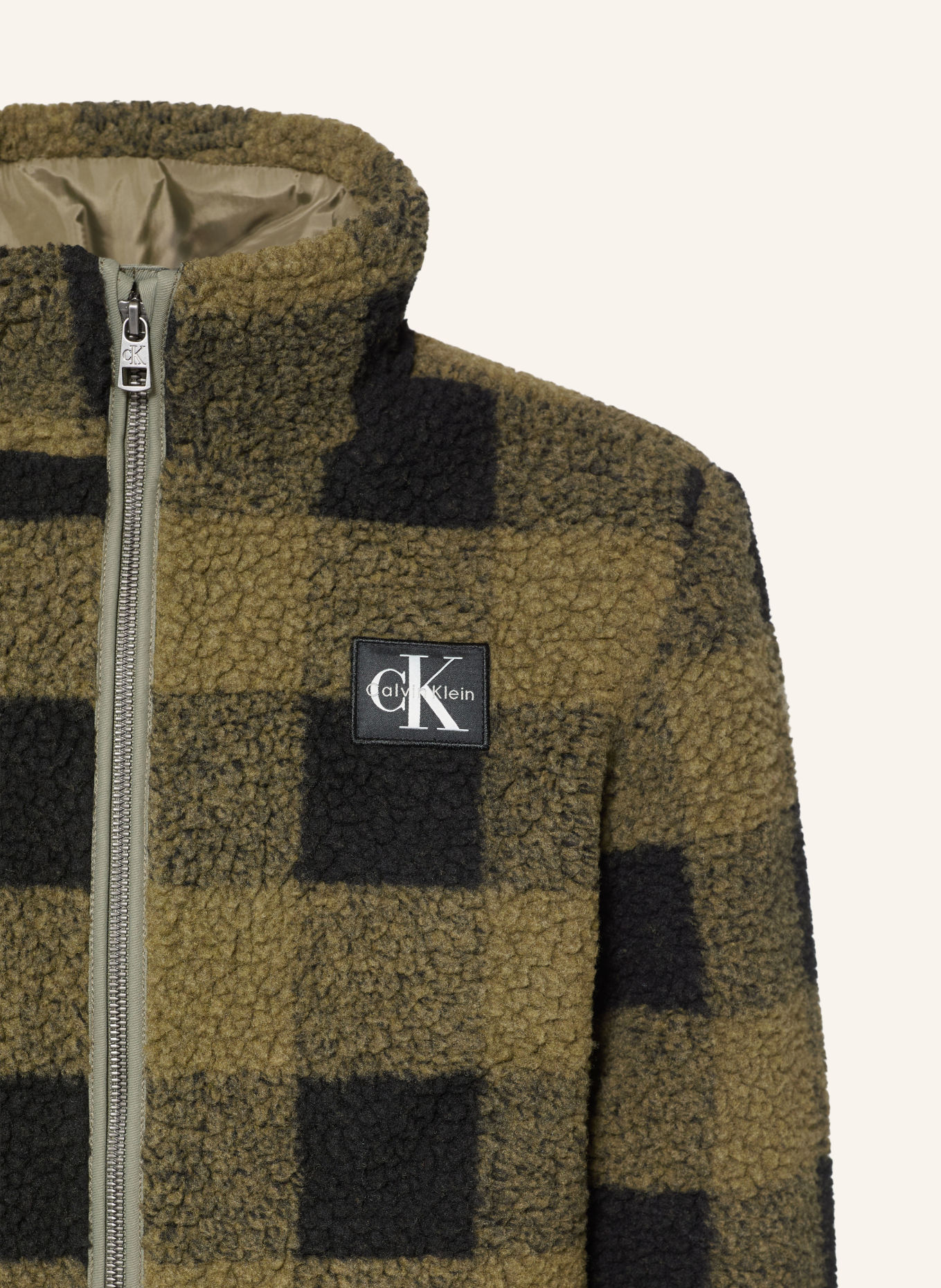 Calvin Klein Teddypelsjakke: OLIVEN / KHAKI / SORT