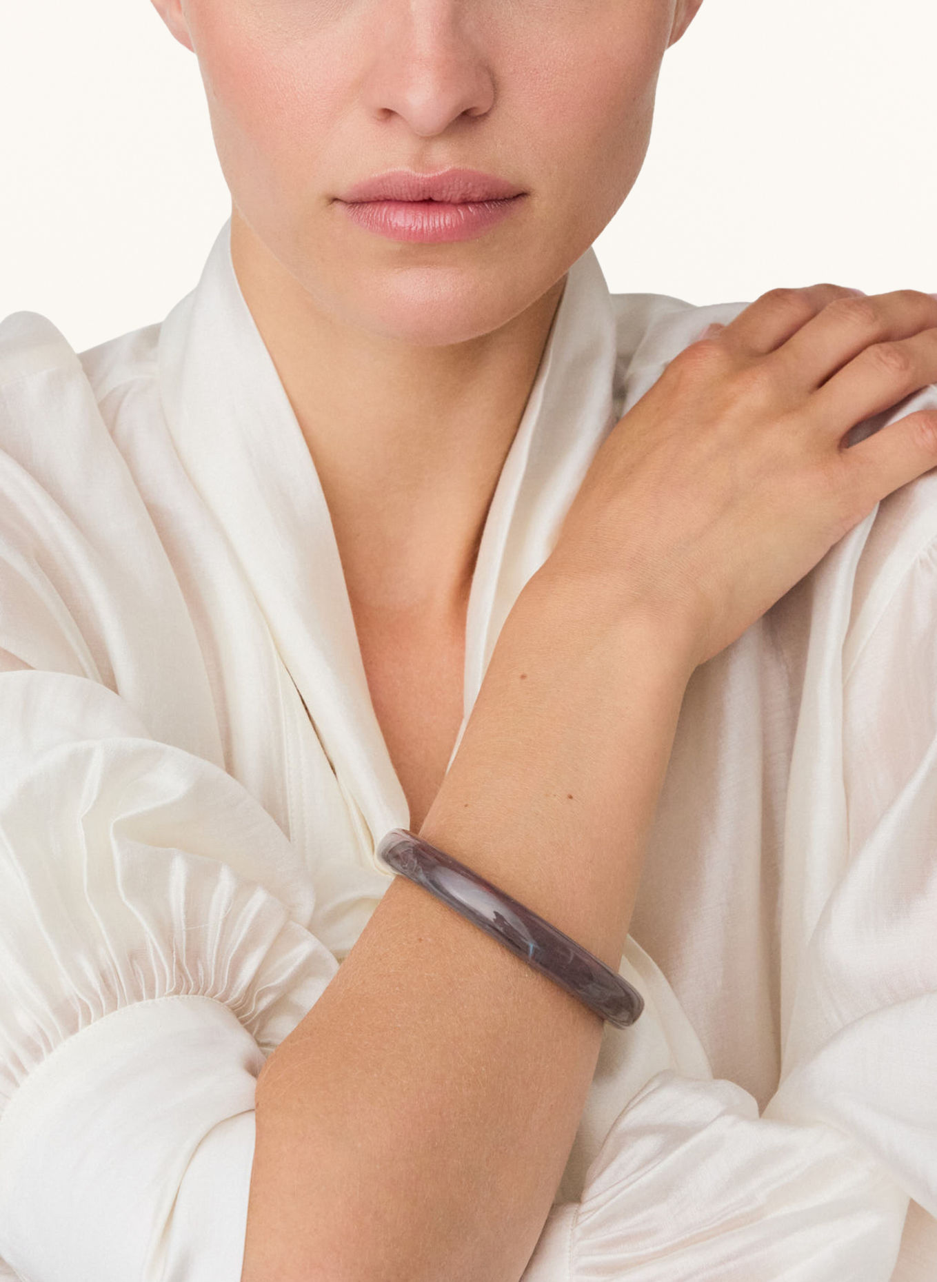 VANESSA BARONI SOFT EDGE Bangle: TAUPE