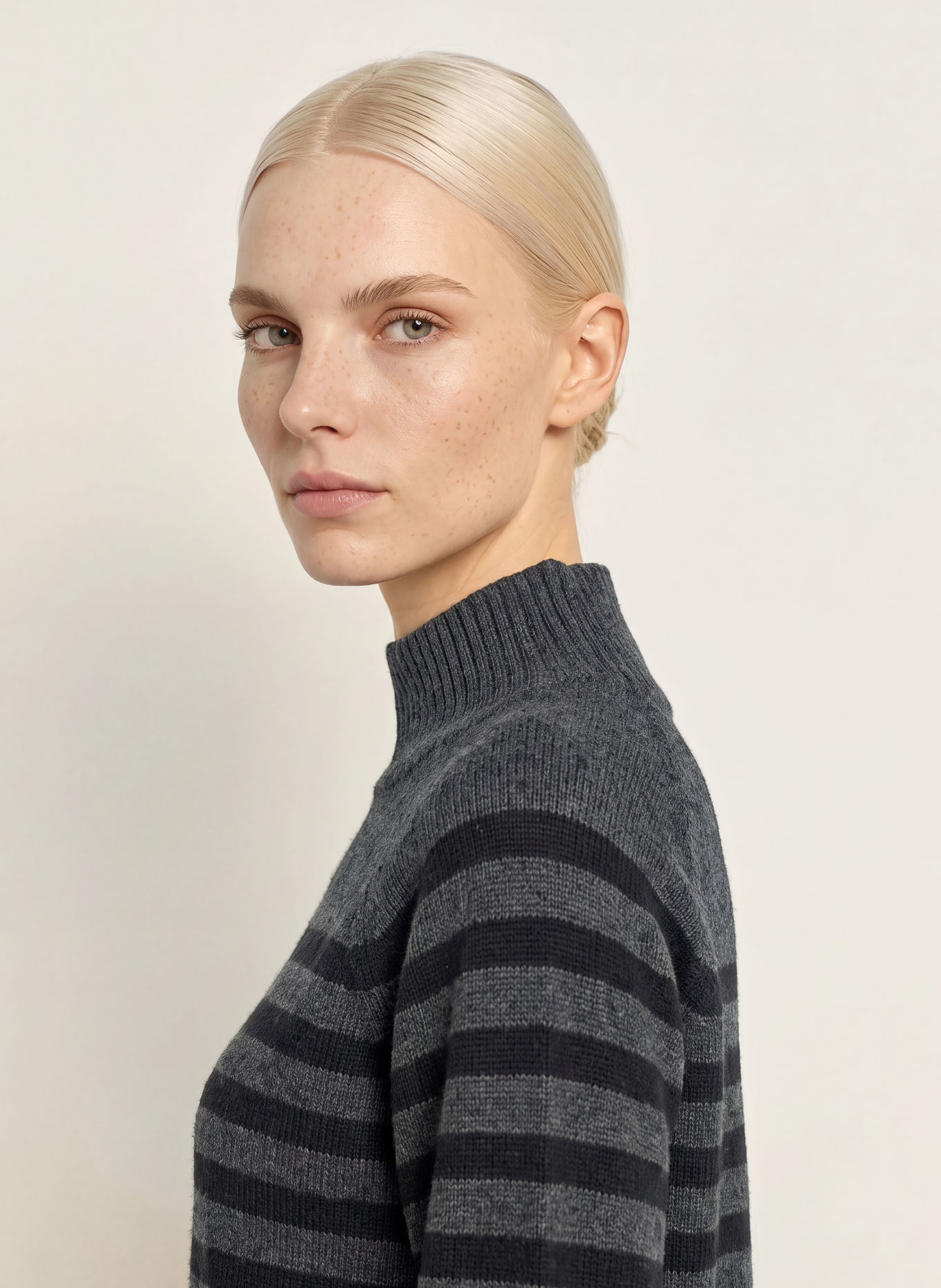 TOMMY HILFIGER Pull en cachemire: GRIS FONCÉ / NOIR