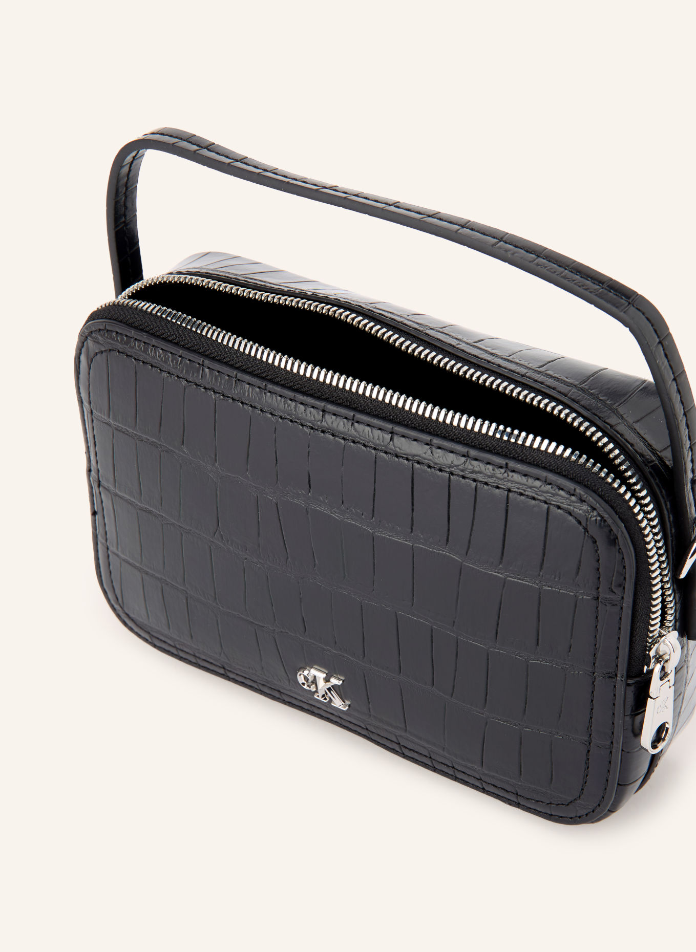 Calvin Klein Umhängetasche: SCHWARZ / SILBER
