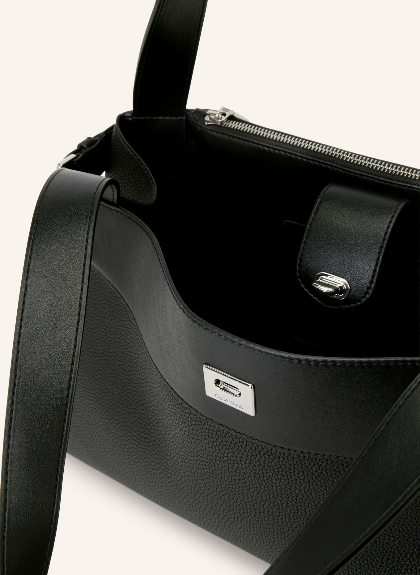 Calvin Klein Shopper: SCHWARZ / SILBER