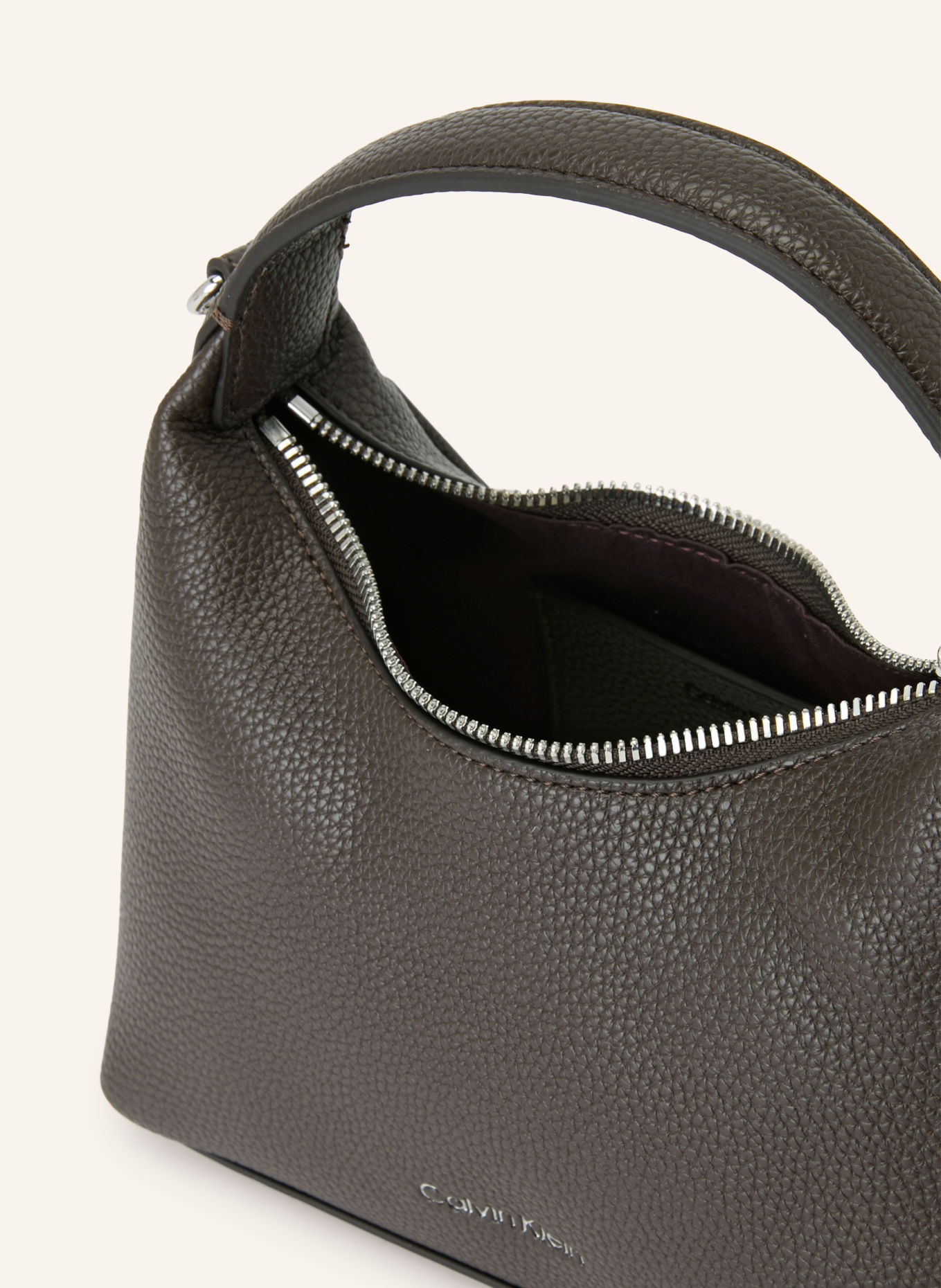 Calvin Klein Handtasche: DUNKELBRAUN