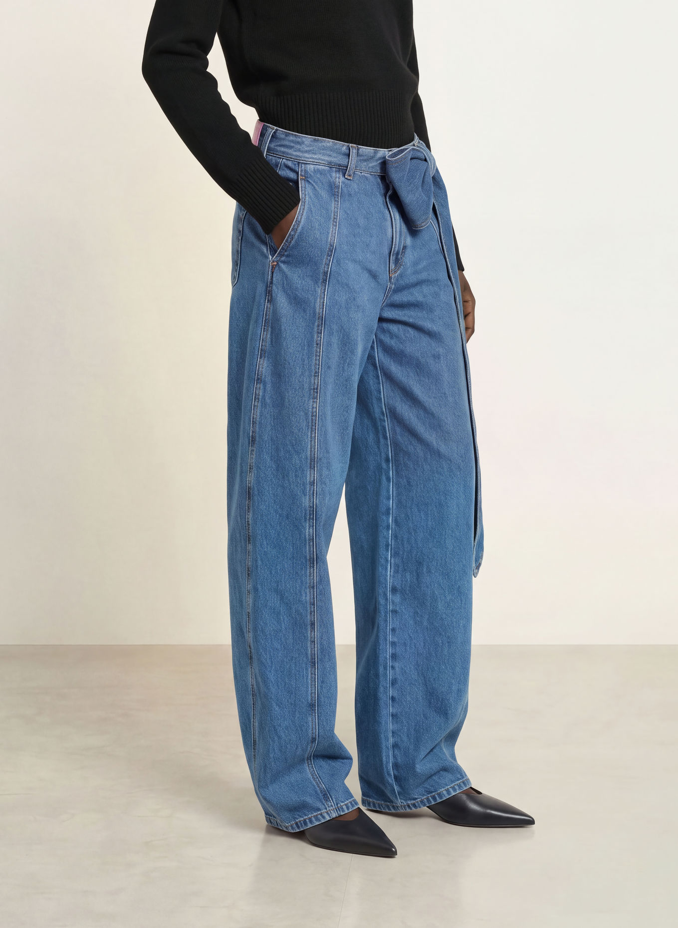 CLOSED Barrel Jeans WENDY: MBL MID BLUE