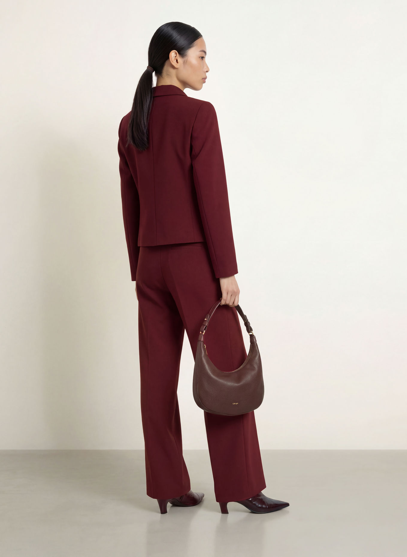 MORE & MORE Boxy jacket: DARK RED