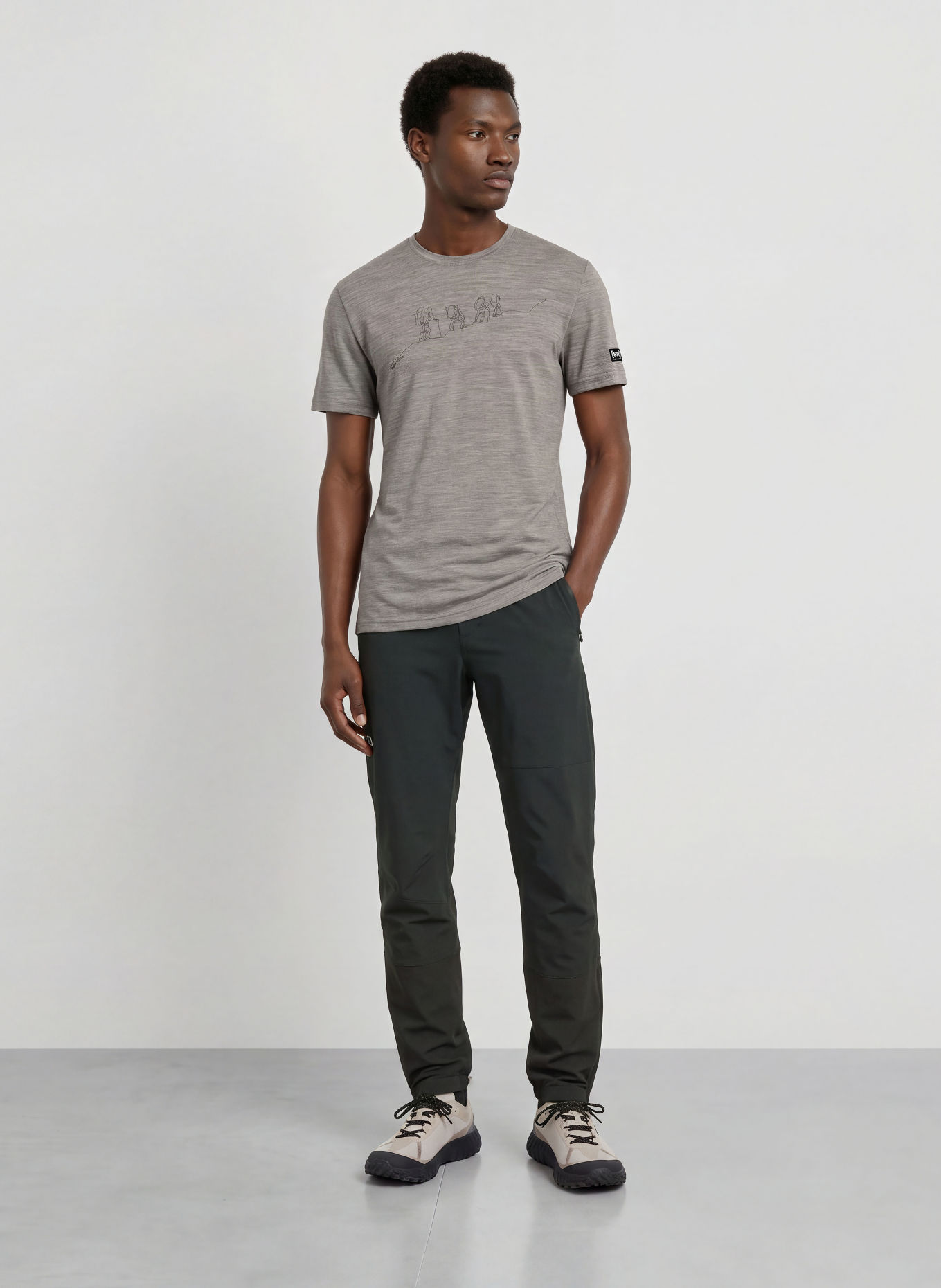 super.natural HIKING Performance Shirt with Merino Wool: GRAY
