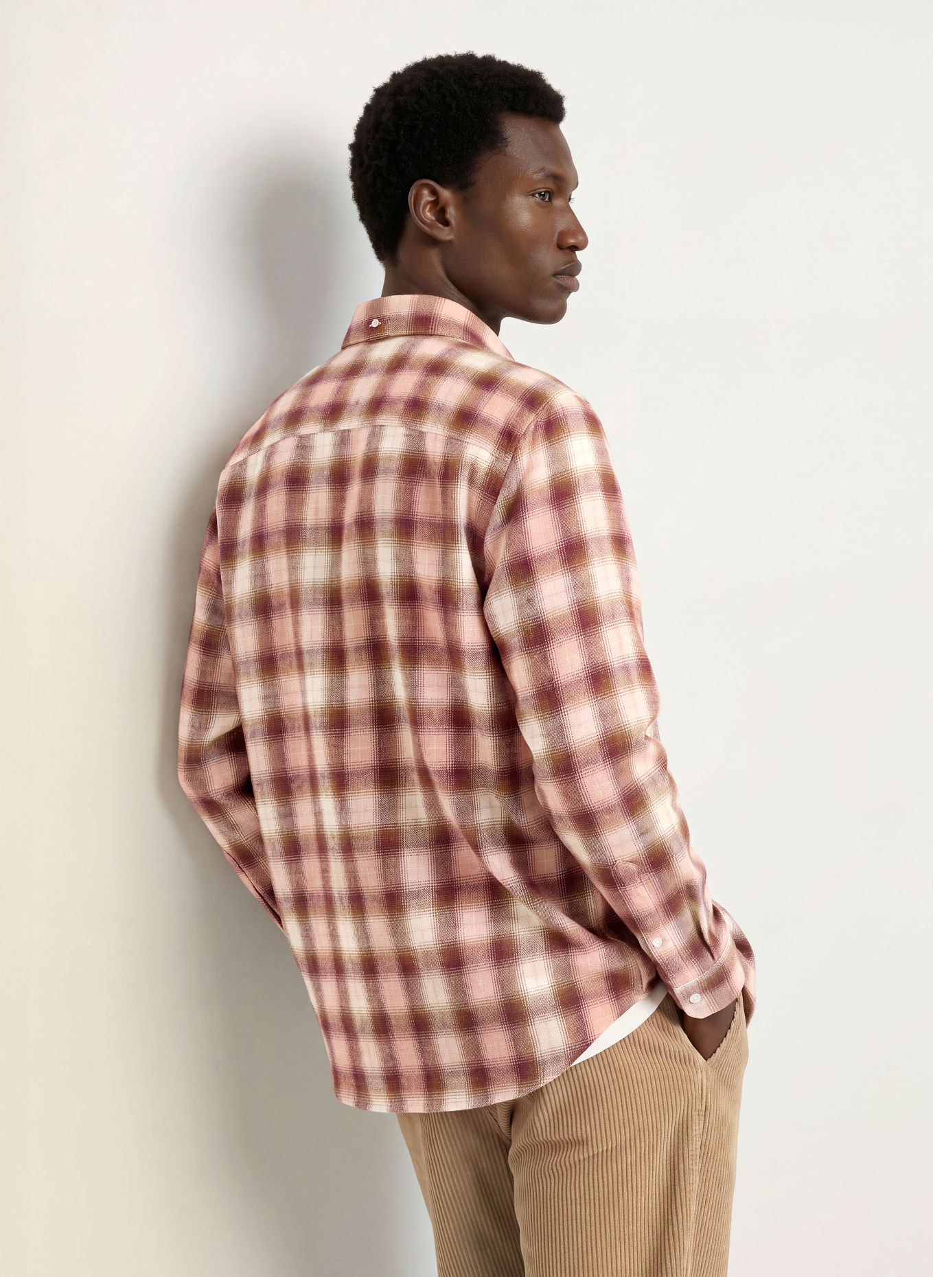 NOWADAYS Comfort Fit Flannel Shirt: DUSKY PINK / BROWN / ROSE