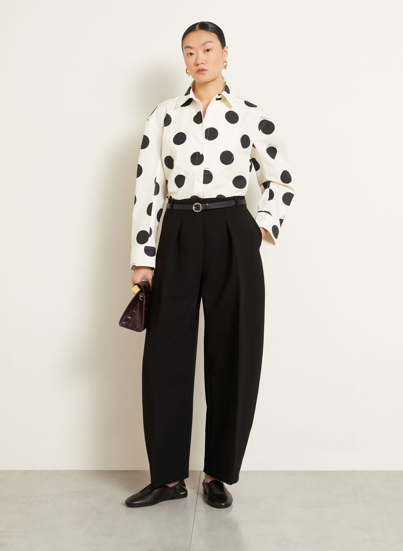 JACQUEMUS Spodnie LE PANTALON OVALO: CZARNY