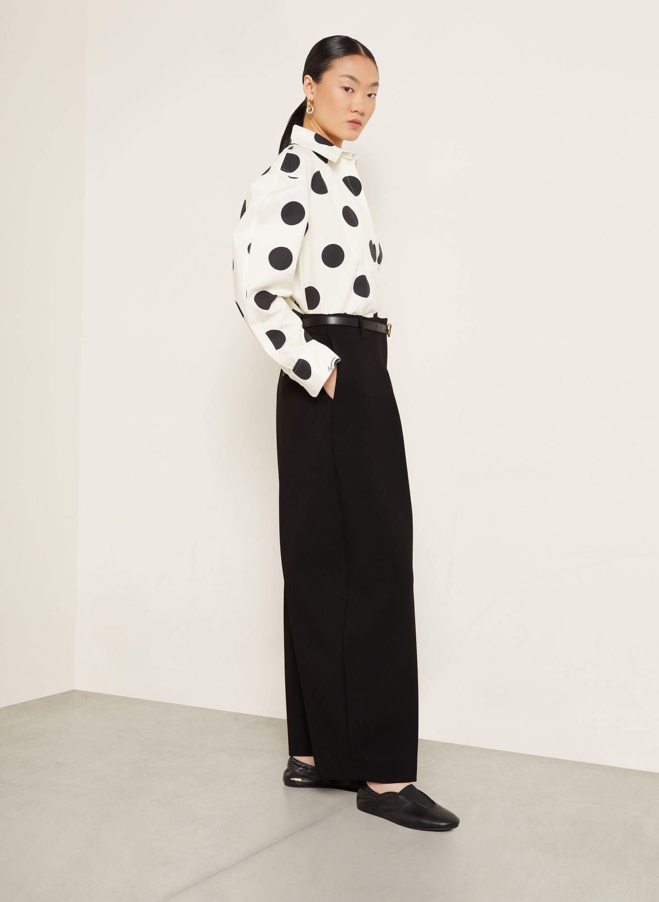 JACQUEMUS Spodnie LE PANTALON OVALO: CZARNY