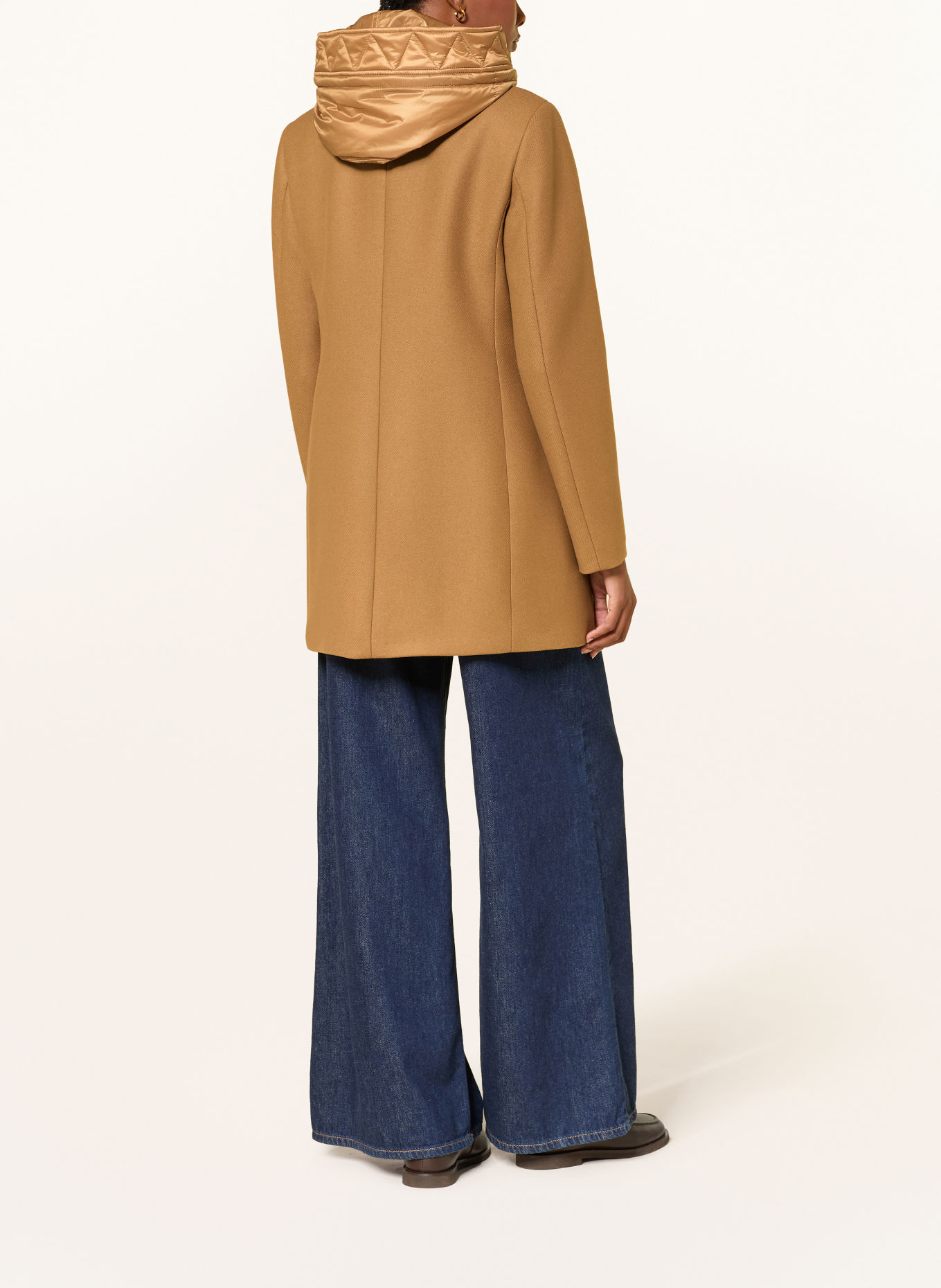 Fay Wollmantel: CAMEL / GOLD