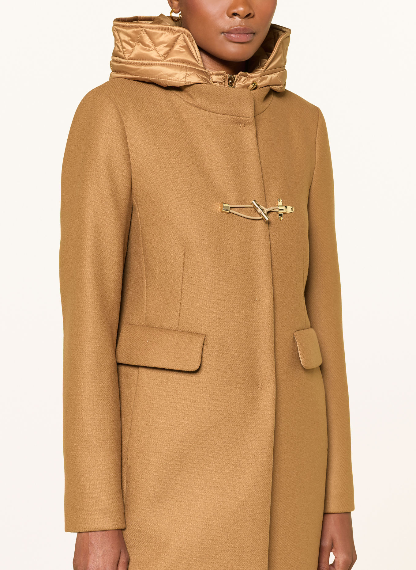 Fay Wollmantel: CAMEL / GOLD