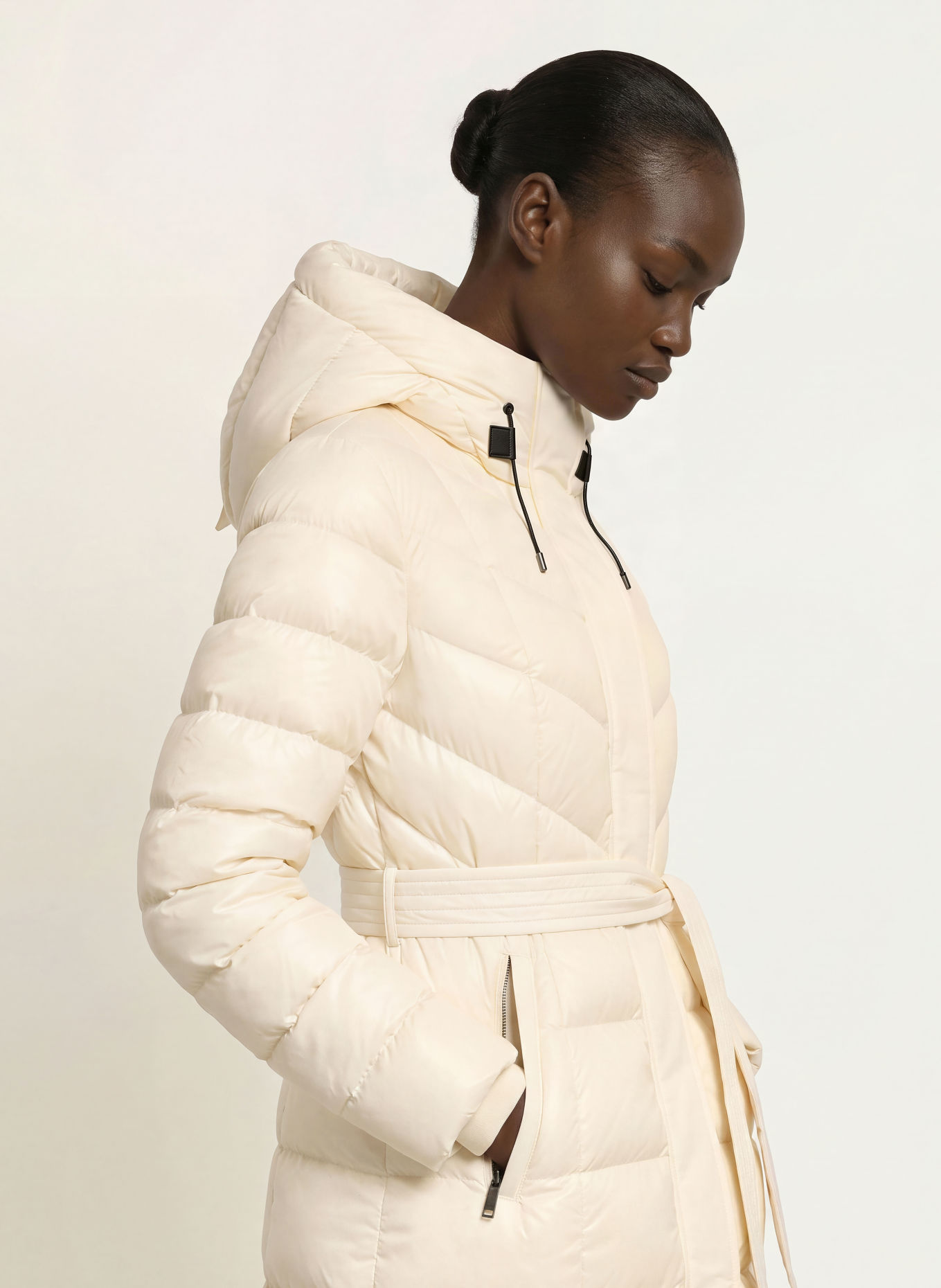 Mackage Daunenmantel CALINA-RZ: WEISS