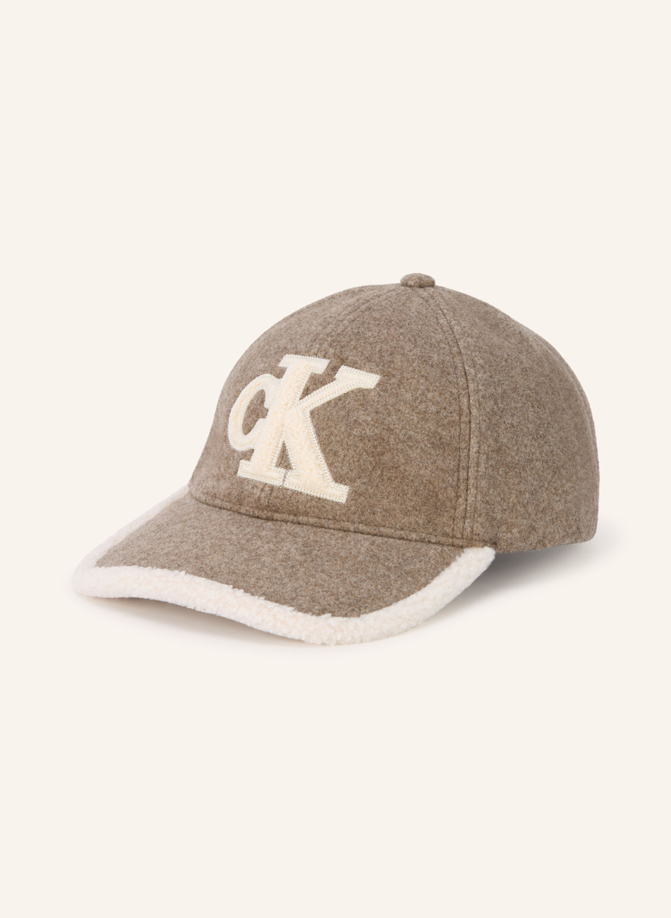 Calvin Klein Flannel cap with teddy fur: TAUPE / CREAM