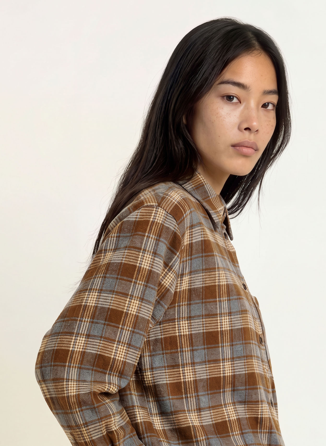 ELEH Bluză-cămașă oversized din flanel: MARO ÎNCHIS / BEJ / ALBASTRU