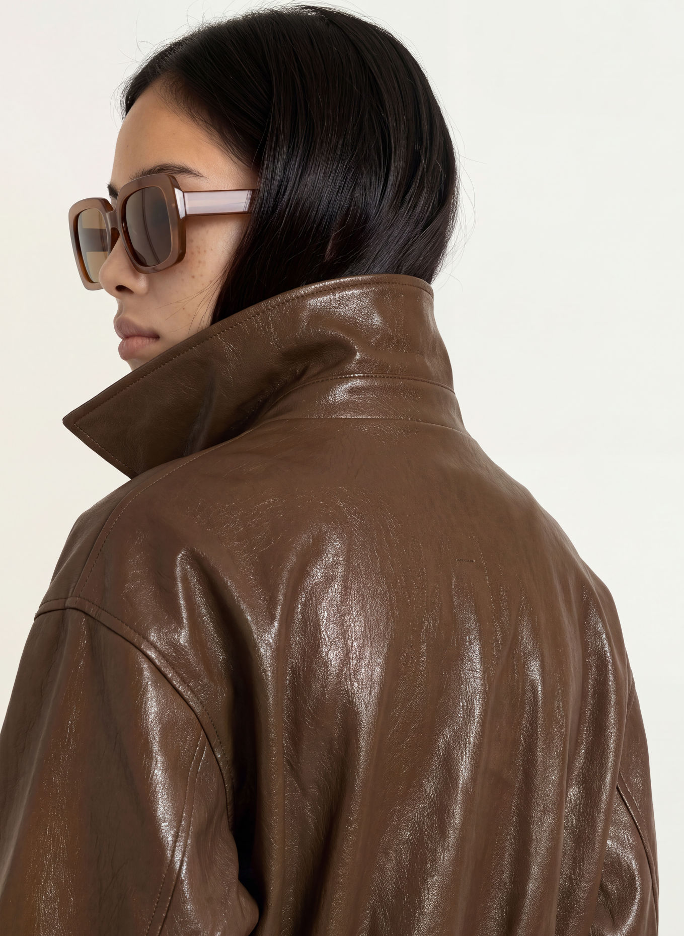 ELEH Overshirt in Lederoptik: KHAKI