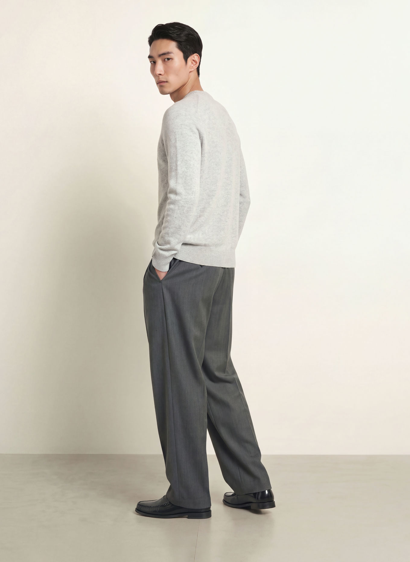 PROFUOMO Sweter: JASNOCZARY