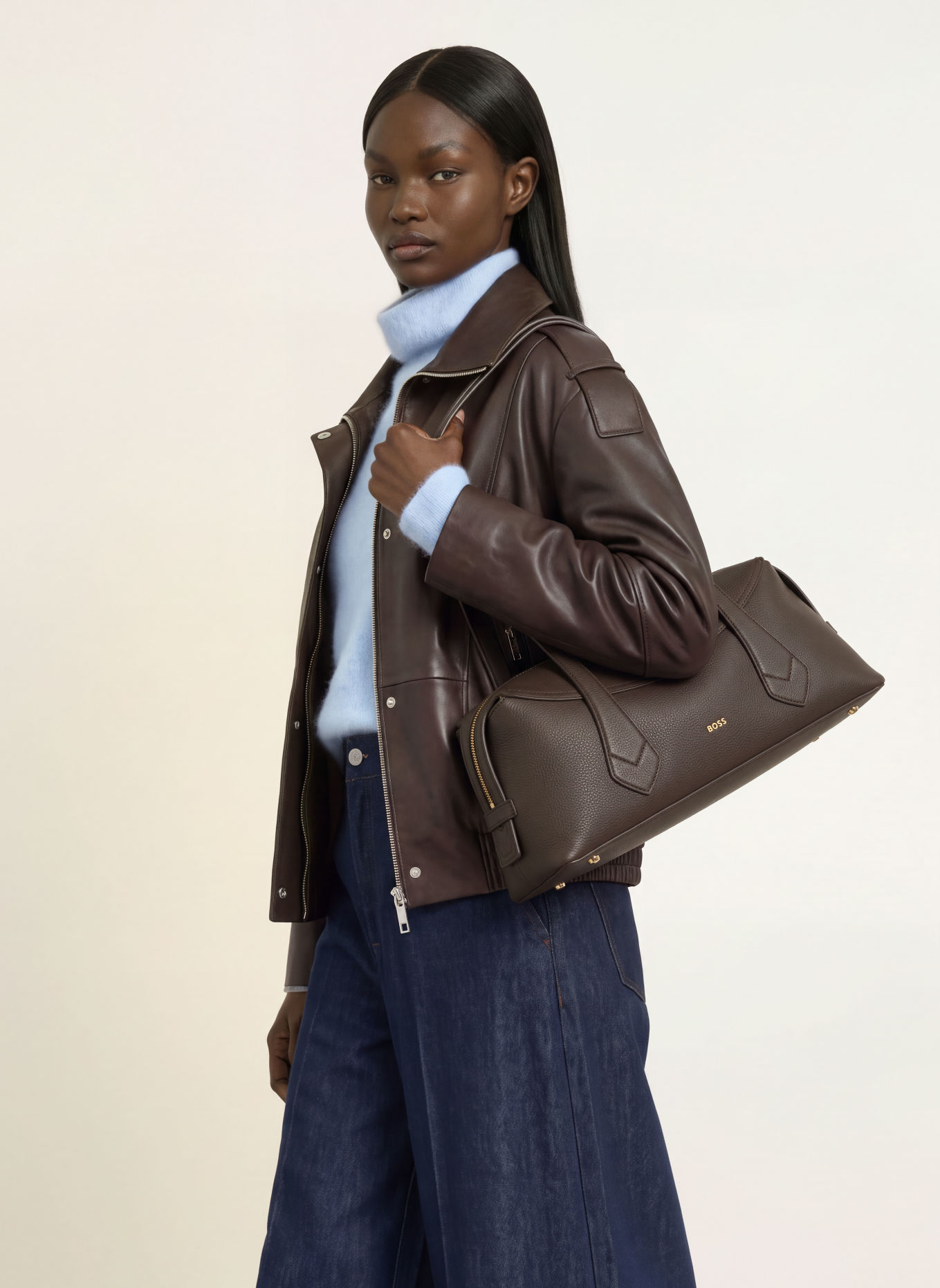 BOSS Schultertasche LENAH: DUNKELBRAUN / GOLD