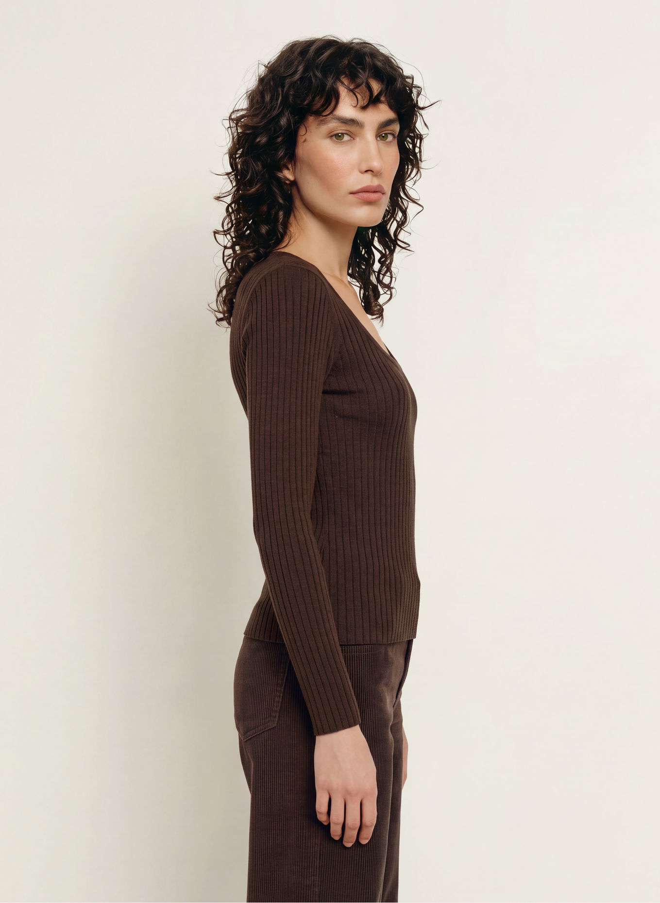 Calvin Klein Sweater: DARK BROWN