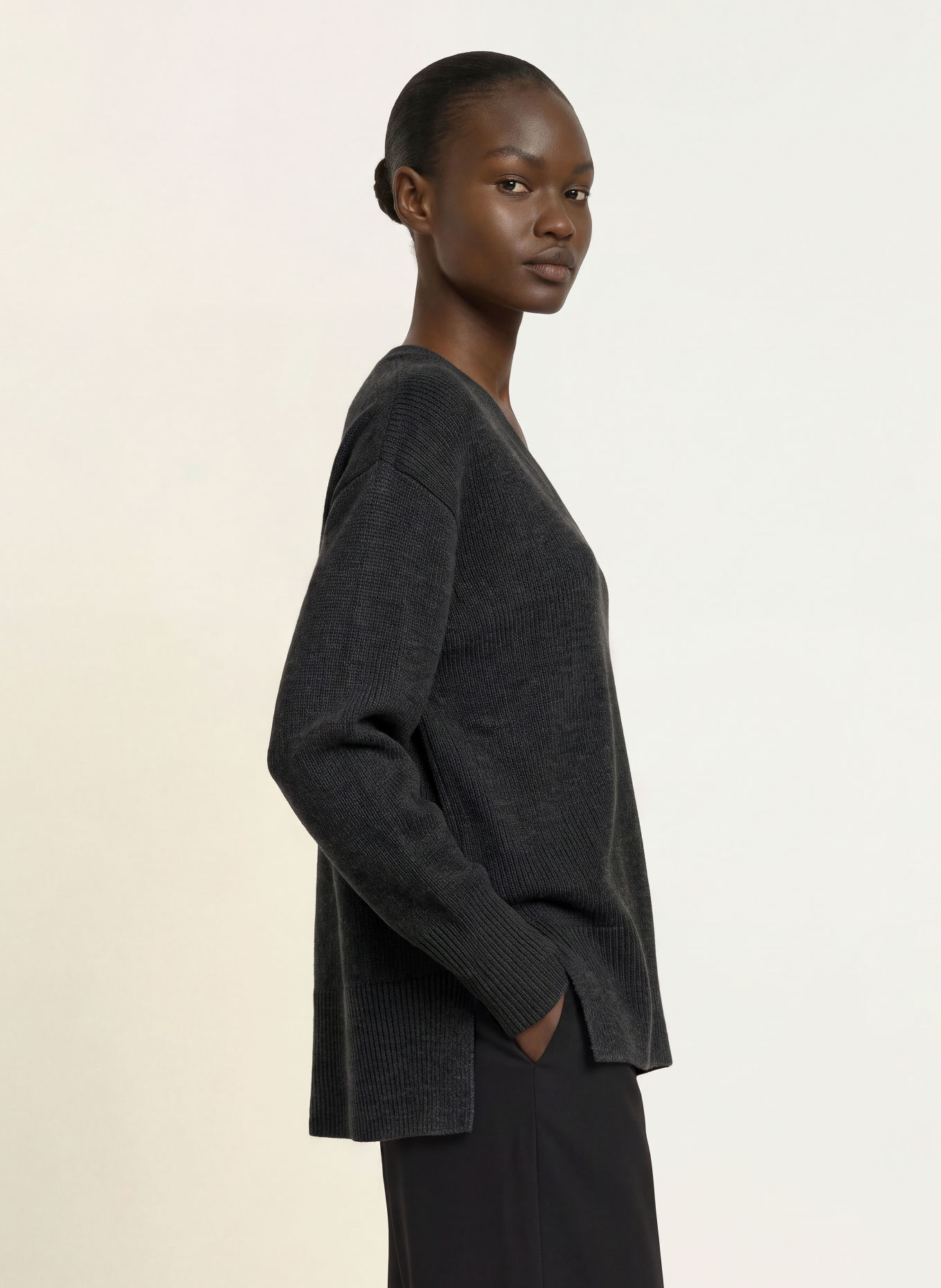 Calvin Klein Sweater: DARK GRAY