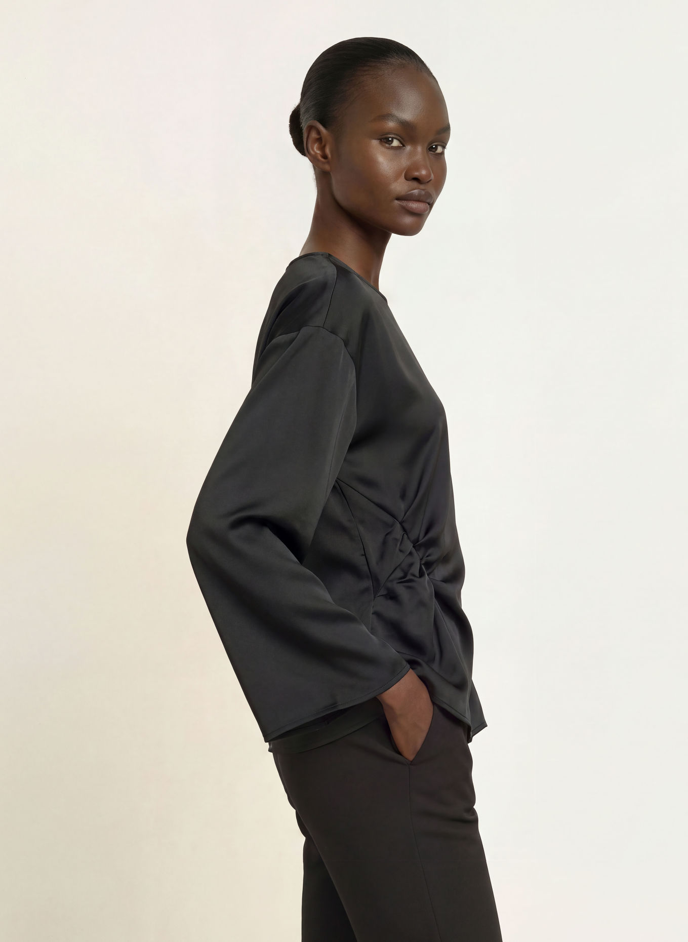 Calvin Klein Blusenshirt aus Satin mit 3/4-Arm: SCHWARZ