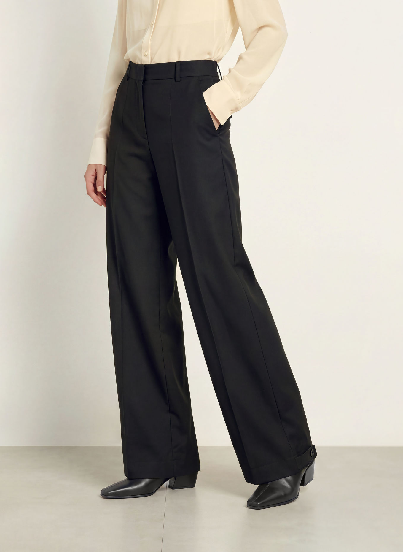 The Frankie Shop INA Trousers: BLACK