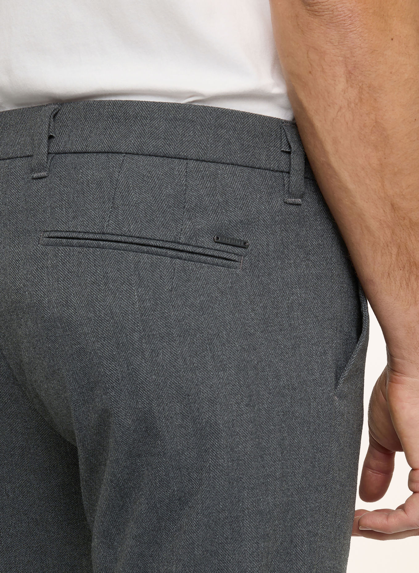 MAC Chinos LENNOX Slim Fit: MÖRKGRÅ