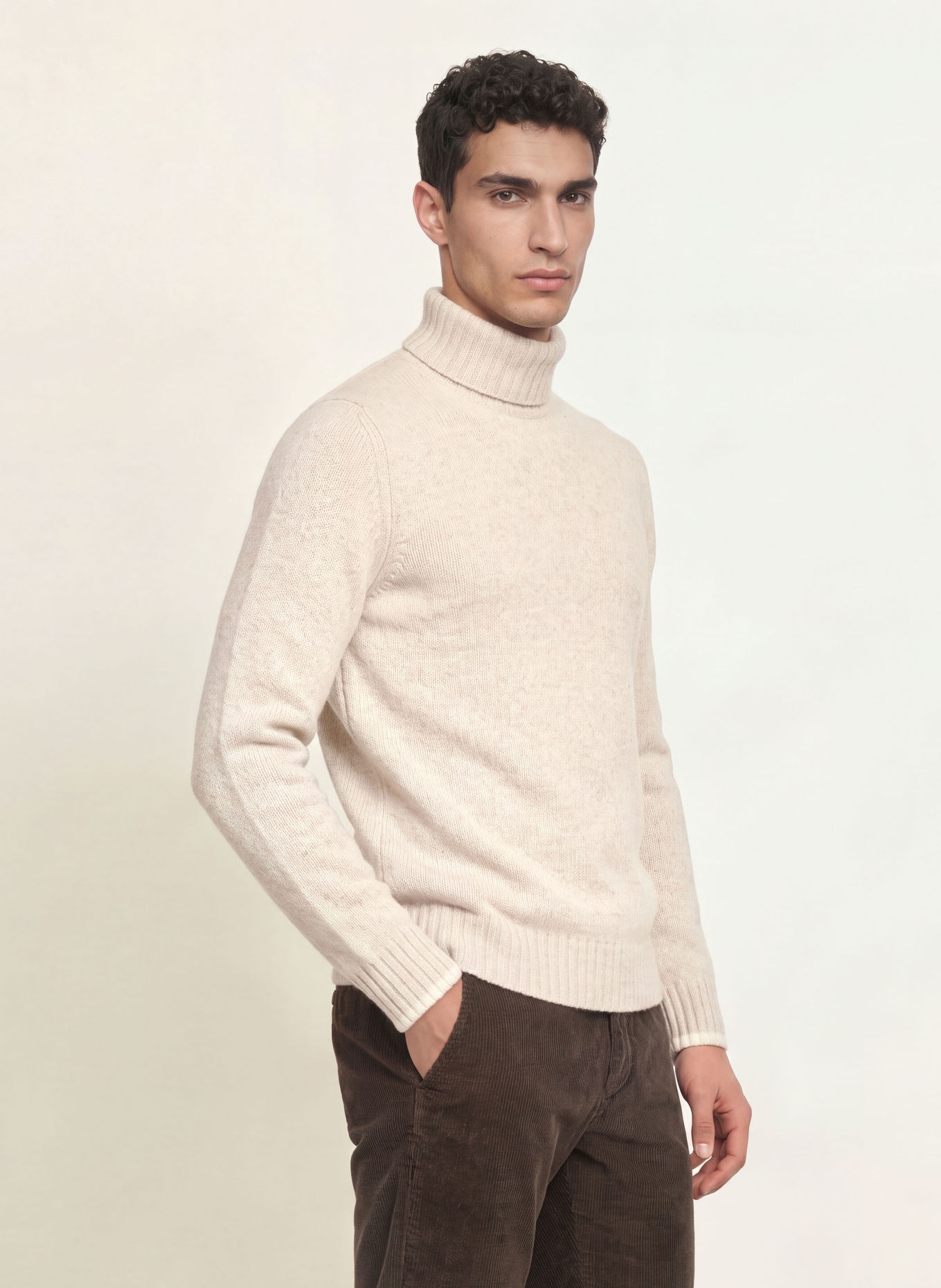 MAERZ MUENCHEN Pull à col roulé: GRIS CLAIR