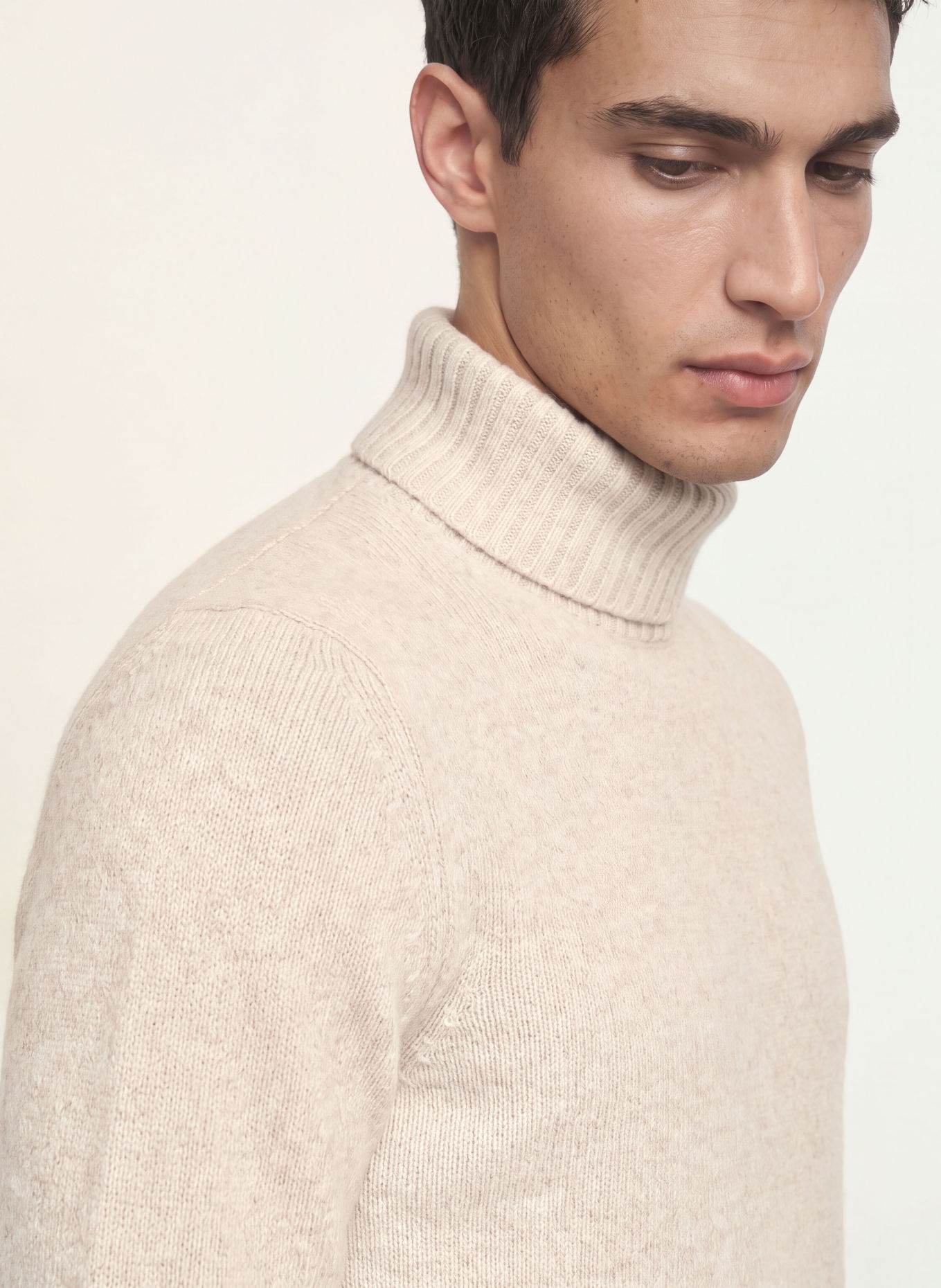 MAERZ MUENCHEN Pull à col roulé: GRIS CLAIR