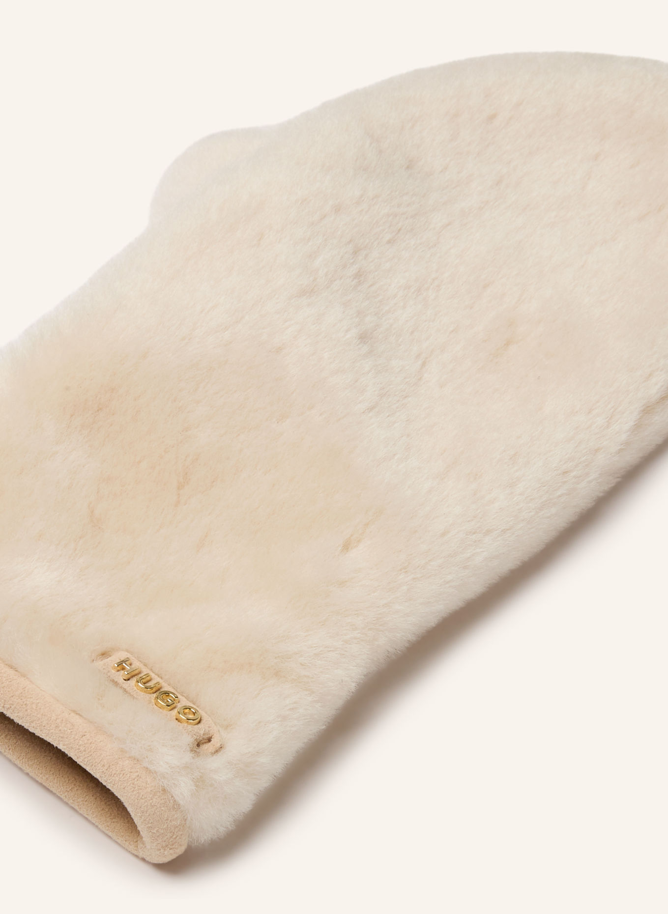 HUGO BEATRIS Faux Fur Mittens: ECRU