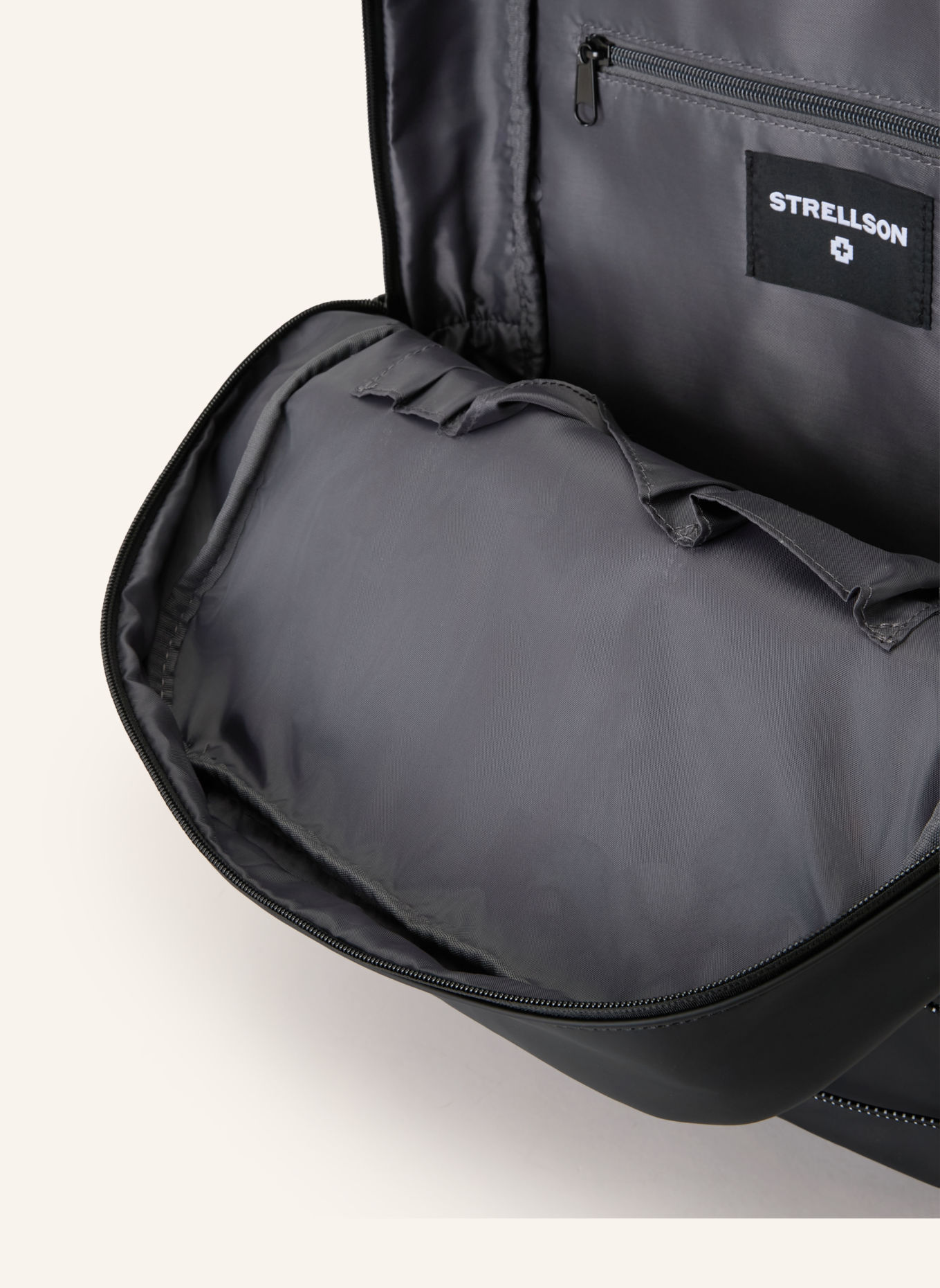 STRELLSON Sac à dos BLACKPOOL JAY avec compartiment pour ordinateur portable: NOIR