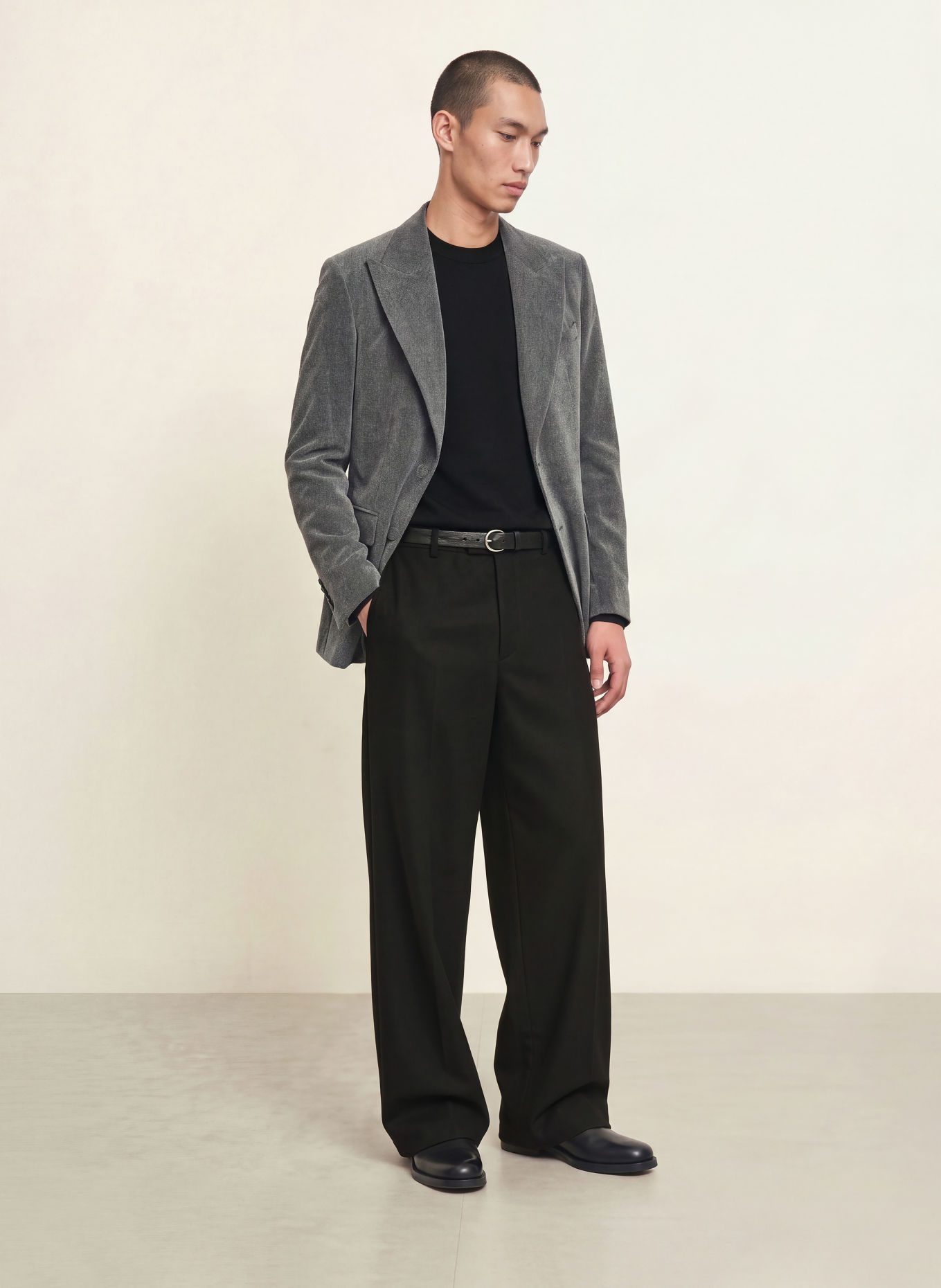 DRYKORN Hose LEEK Regular Fit: 1000 SCHWARZ