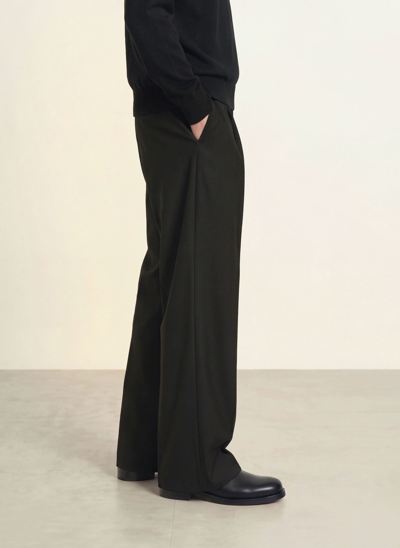 DRYKORN Hose LEEK Regular Fit: 1000 SCHWARZ