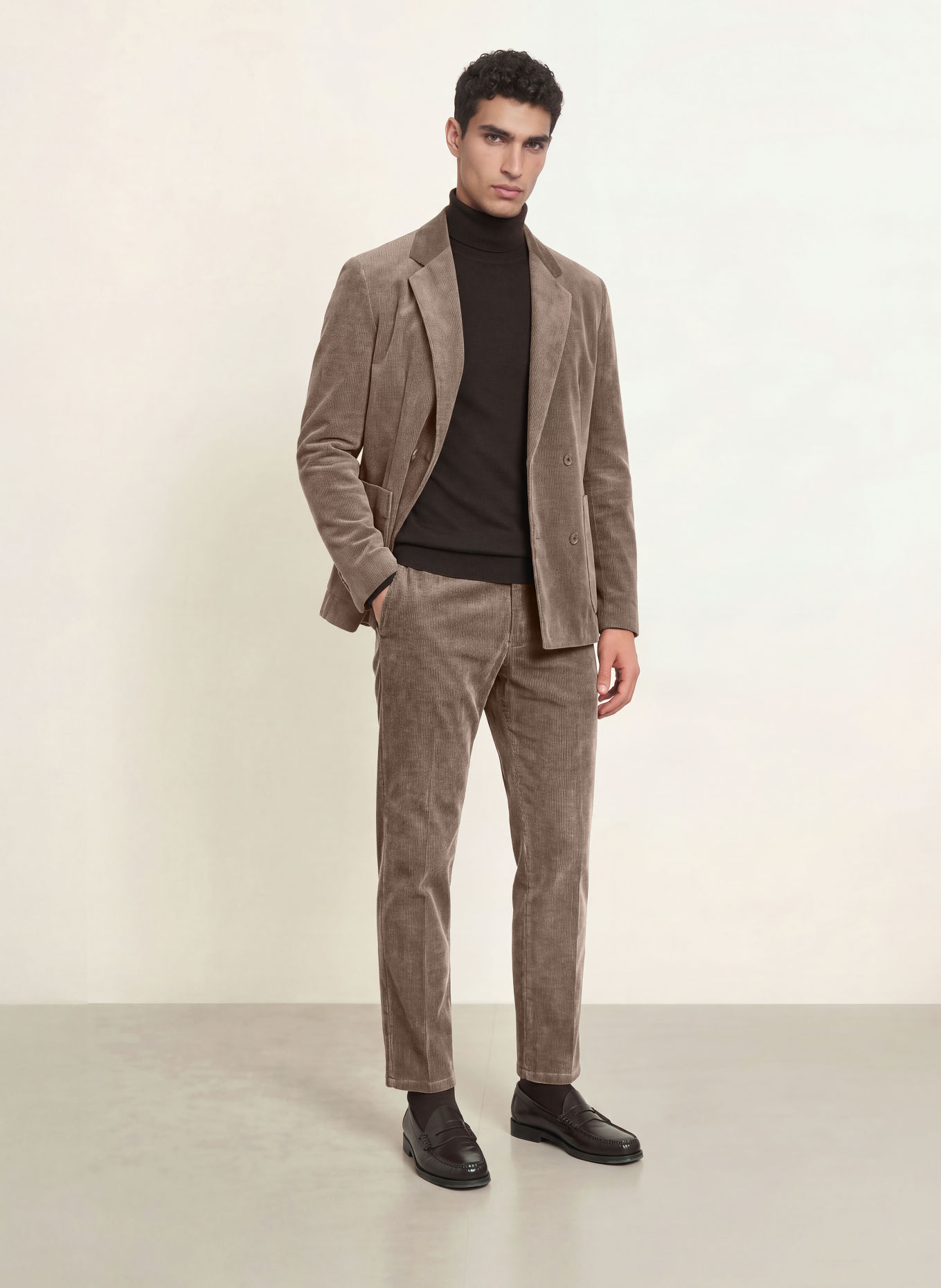 DRYKORN Cordhose AJEND Regular Fit: 1205 braun