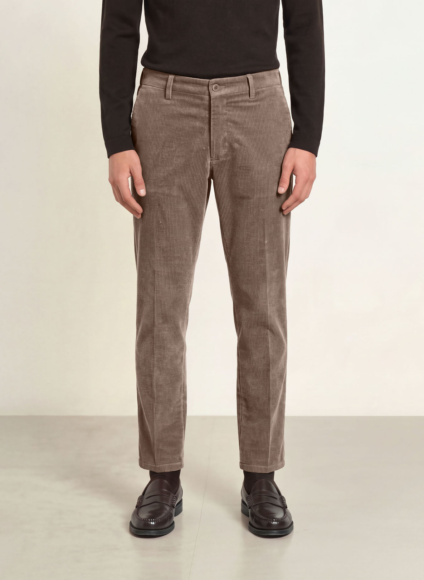 DRYKORN Cordhose AJEND Regular Fit: 1205 braun