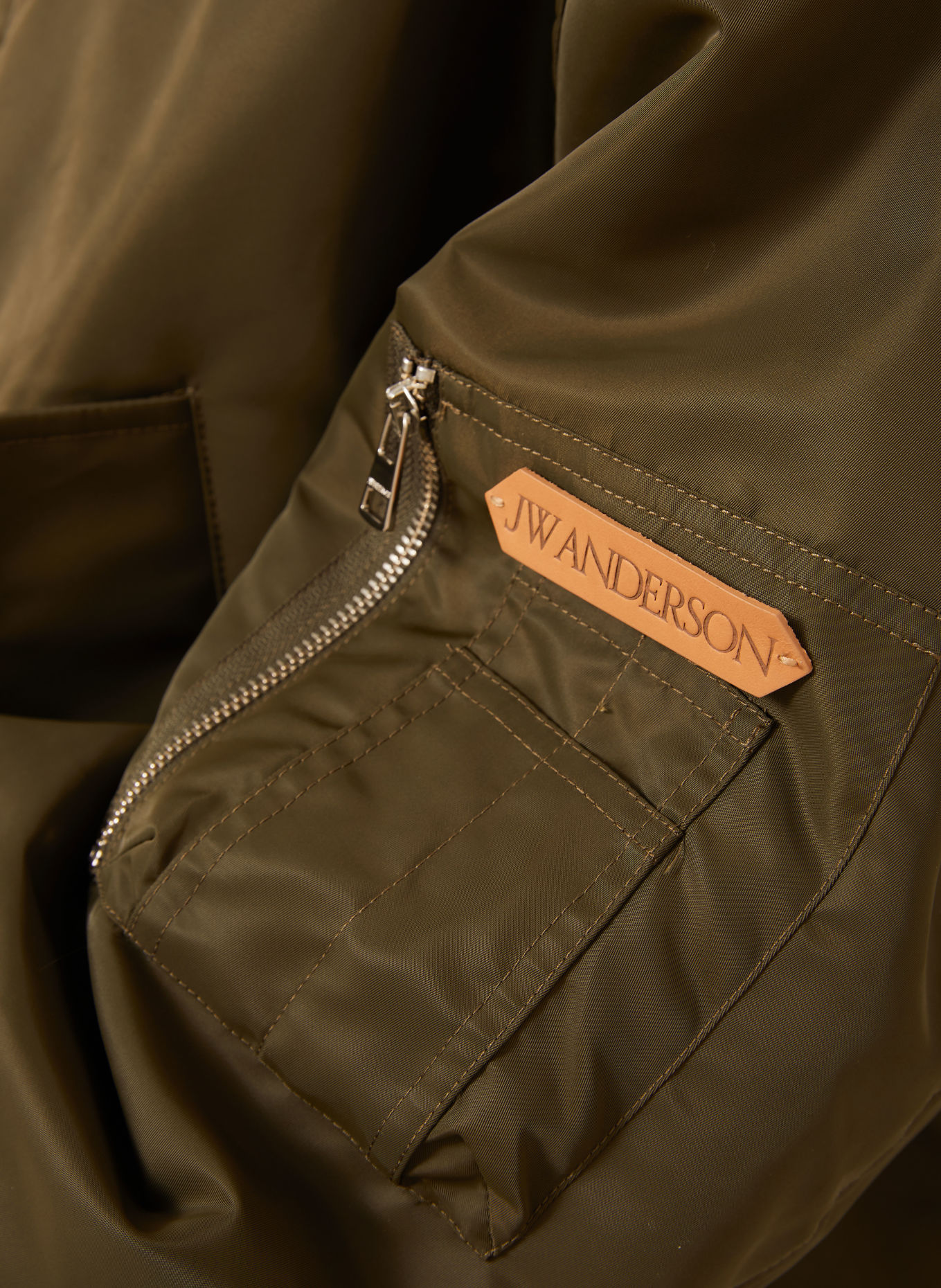 JW ANDERSON Bluzon: OLIV
