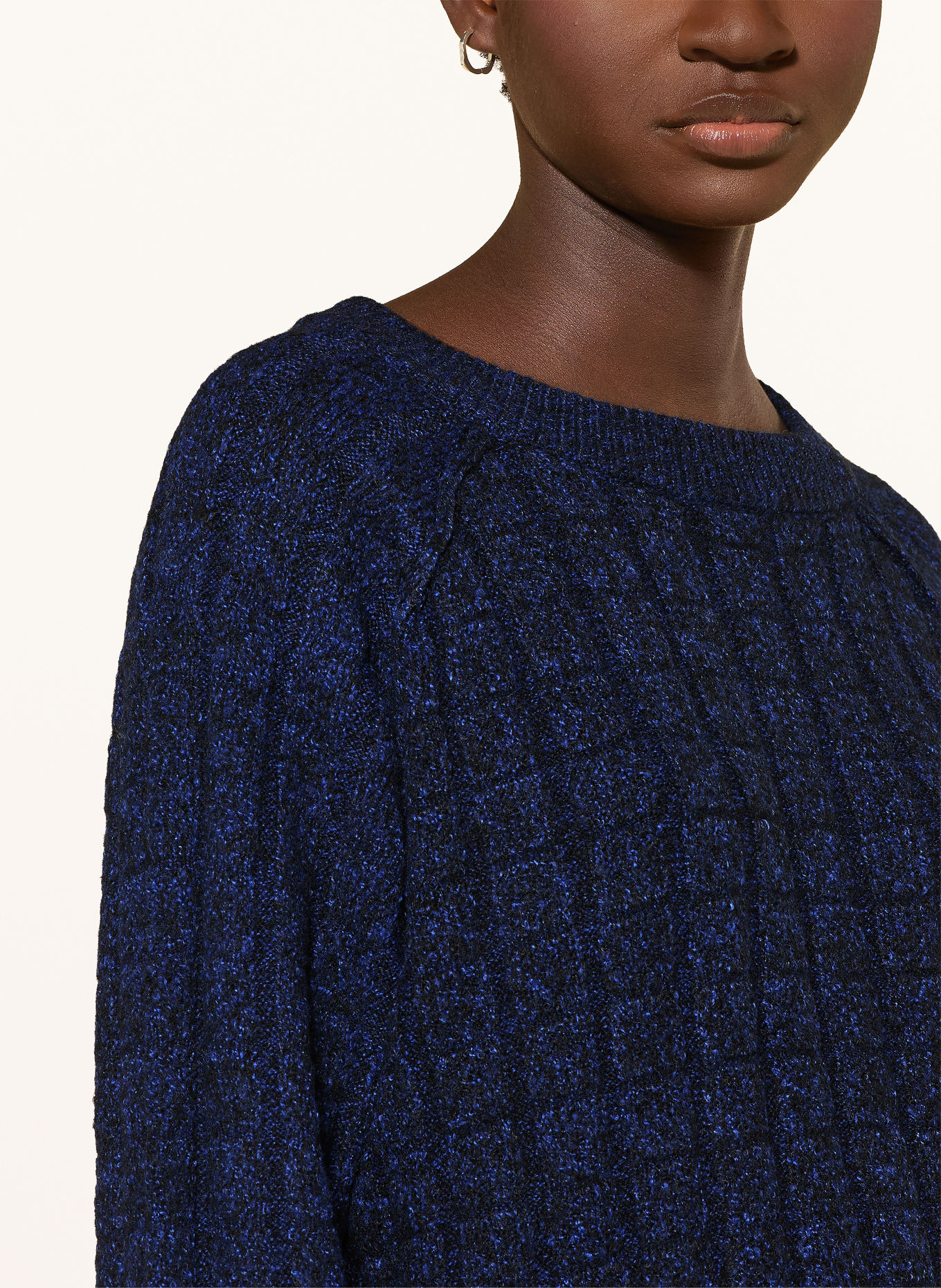 ICHI IHDANILLA Sweater: BLUE / BLACK