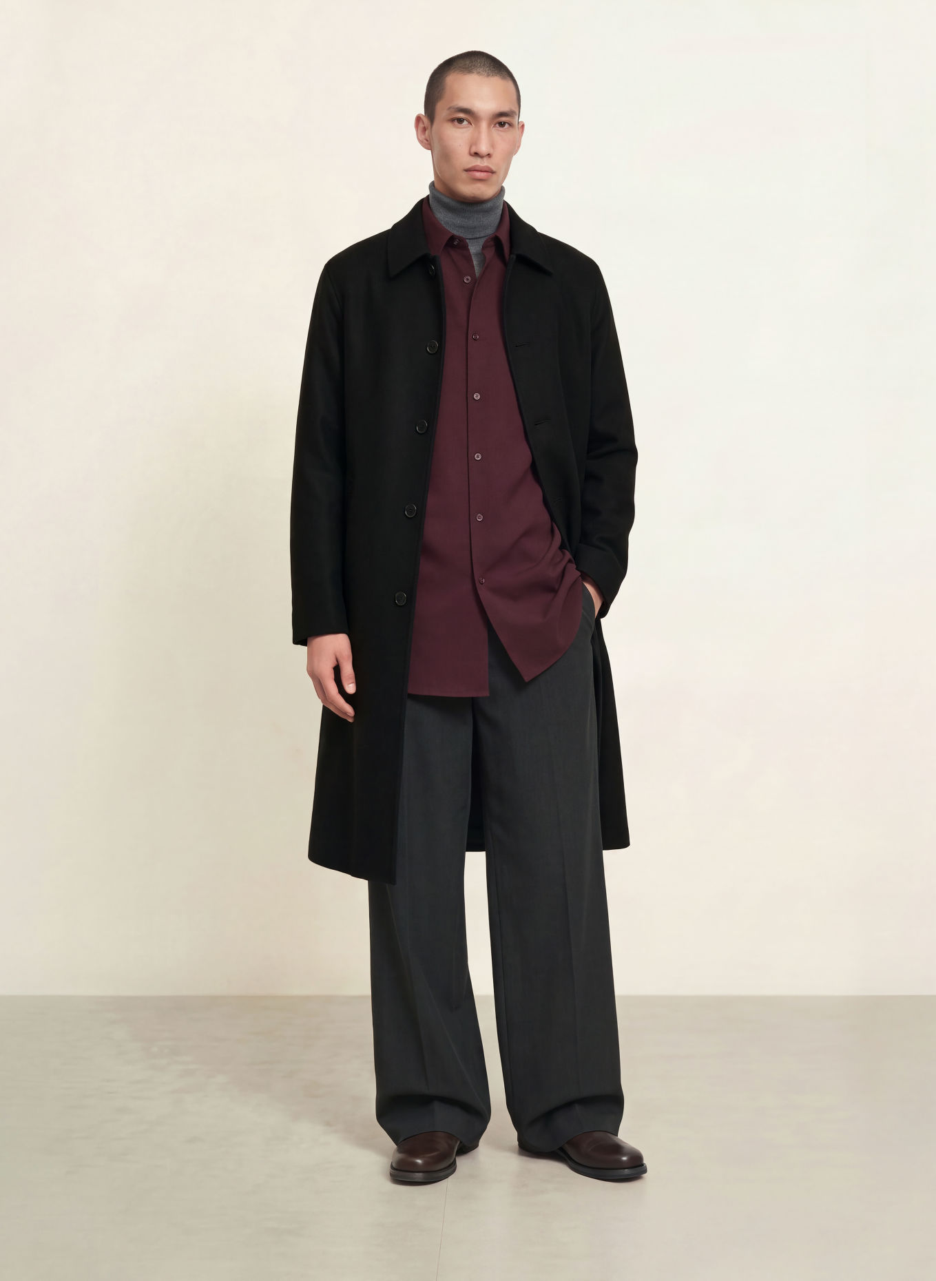 studio seidensticker Coat: BLACK