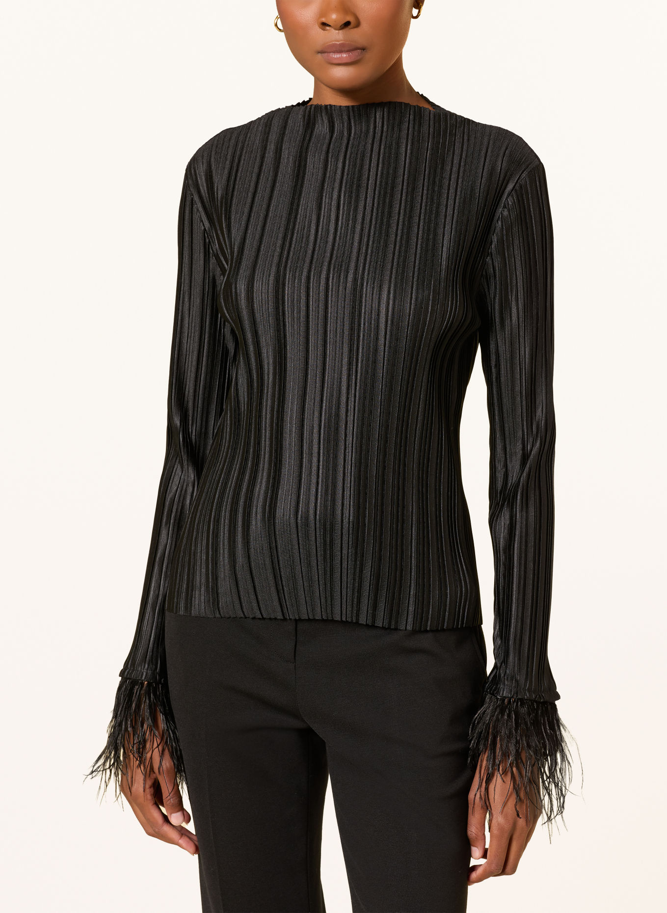 BOSS Longsleeve EFEDERA mit Plissees: SCHWARZ