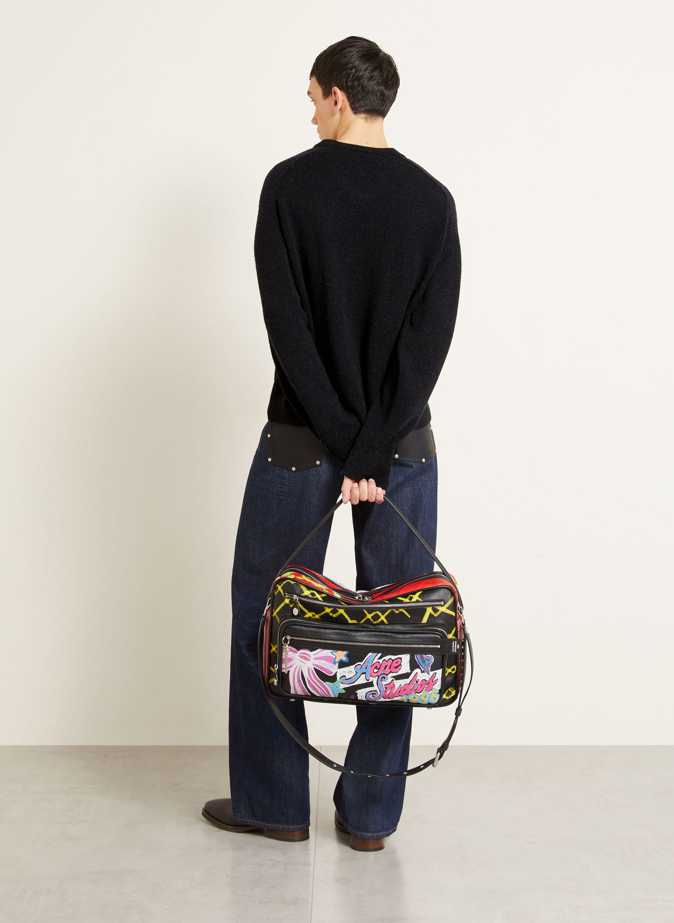 Acne Studios Pull en poil de chameau: NOIR