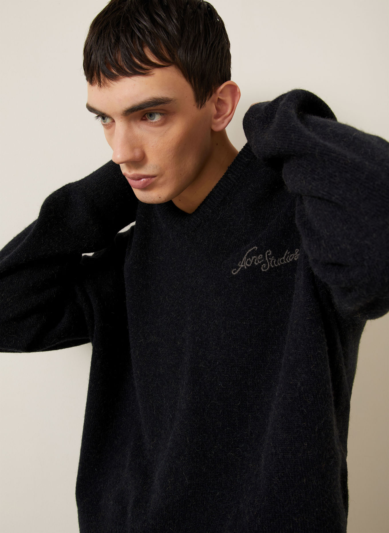 Acne Studios Pull en poil de chameau: NOIR