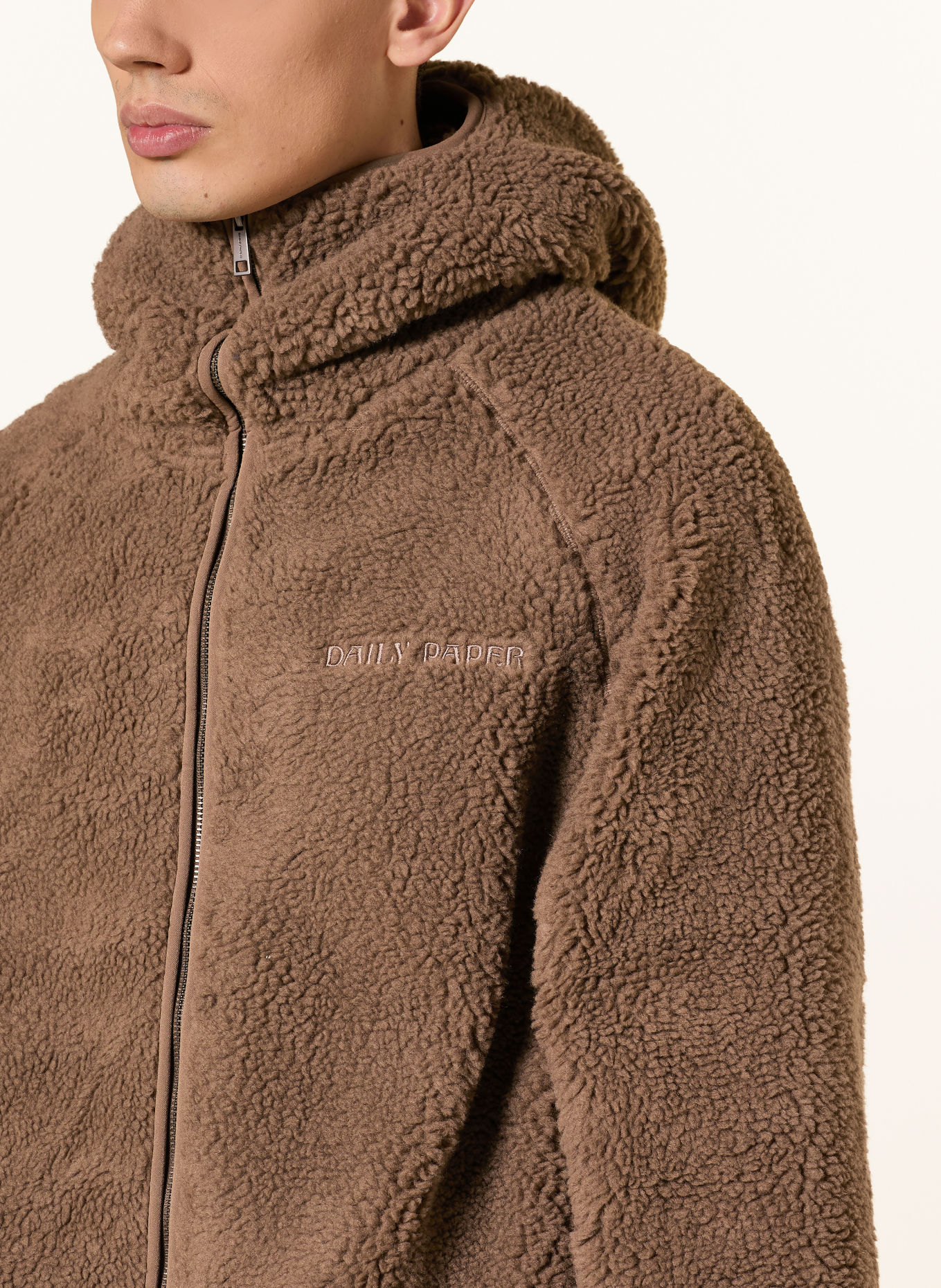 DAILY PAPER Teddyfell-Jacke DIAS: BRAUN