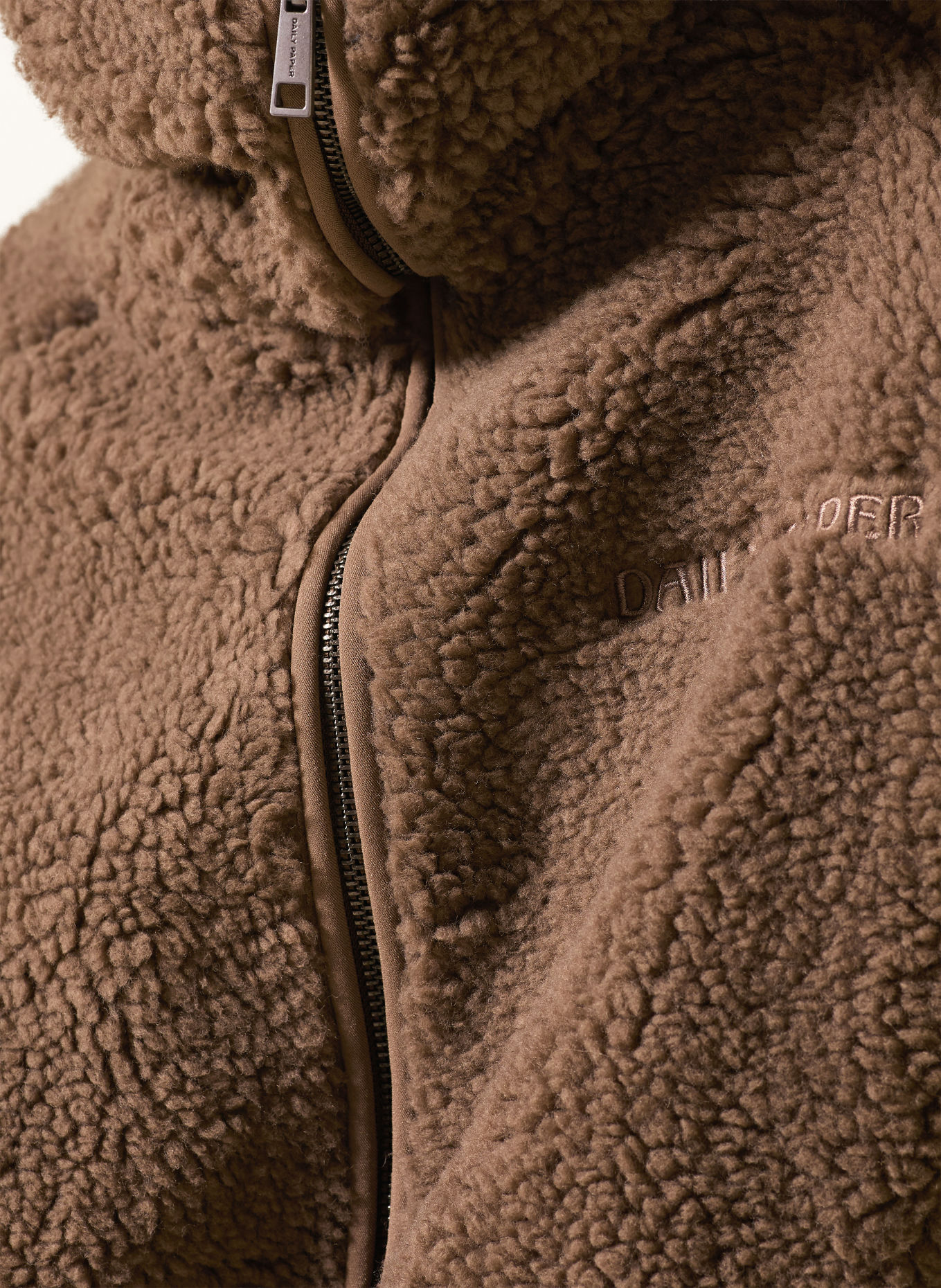 DAILY PAPER Teddyfell-Jacke DIAS: BRAUN