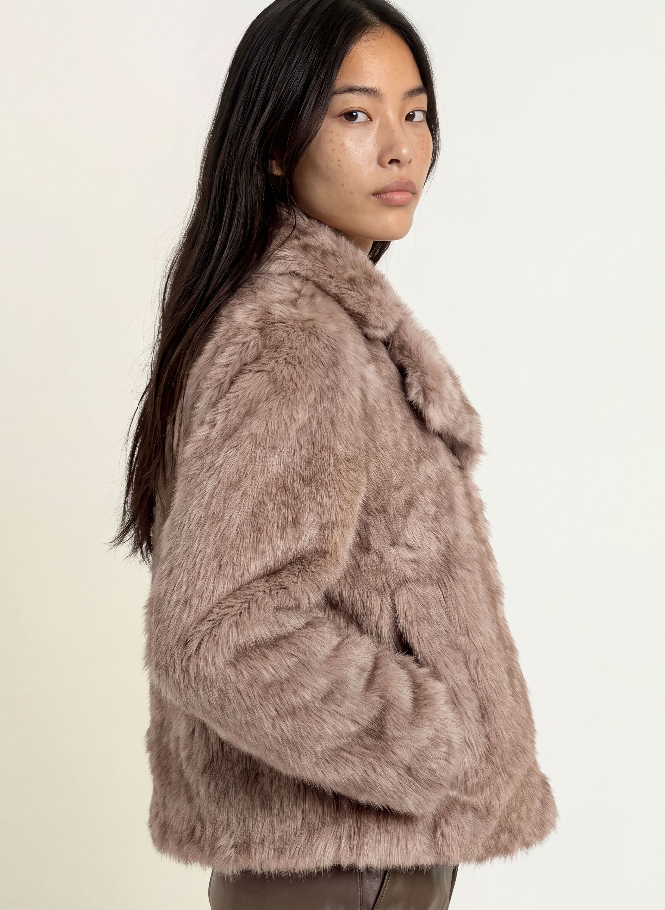 YERSE Faux Fur Jacket TWIGGY45: TAUPE