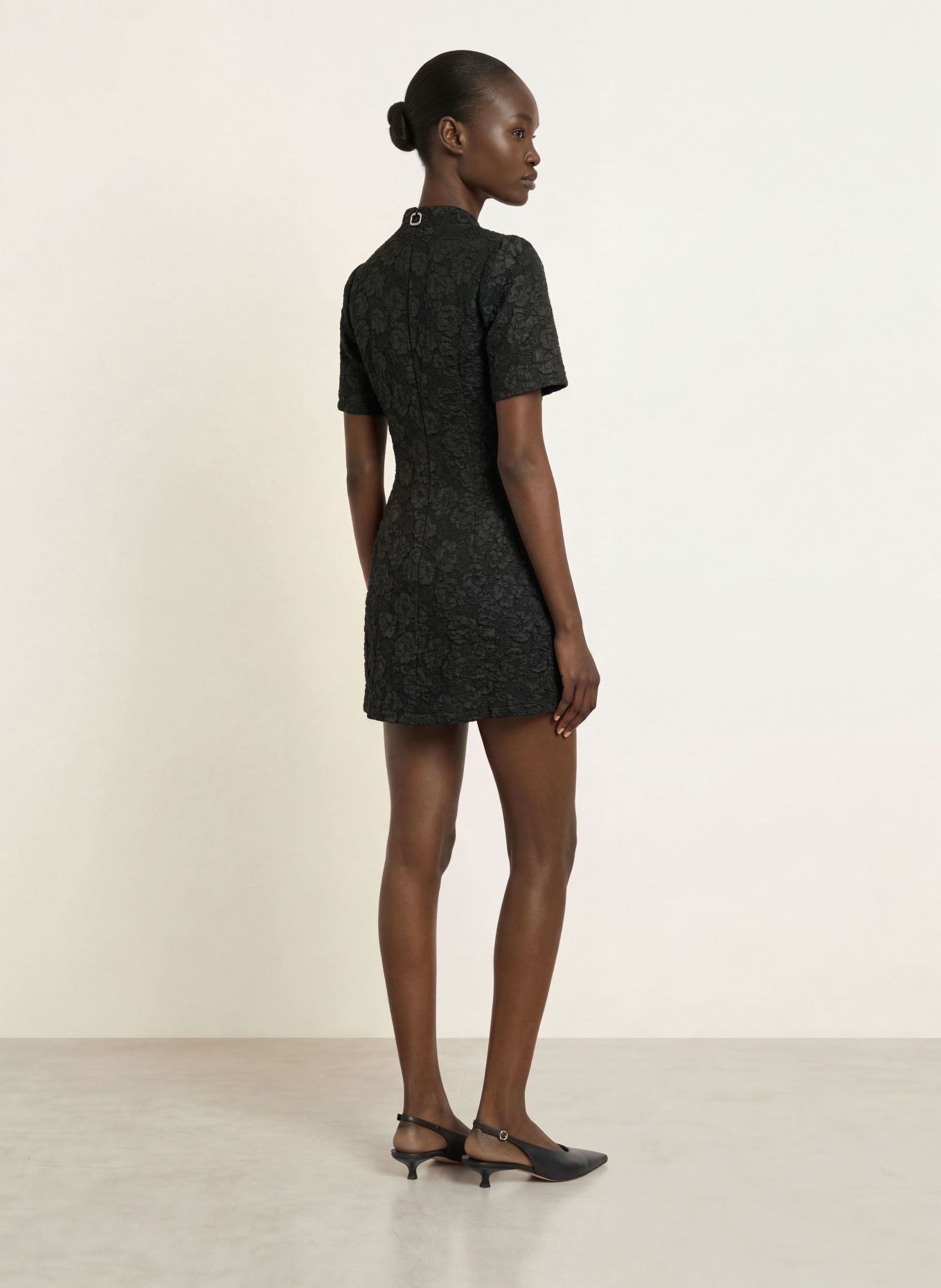 HUGO Robe en brocart KIANE: NOIR